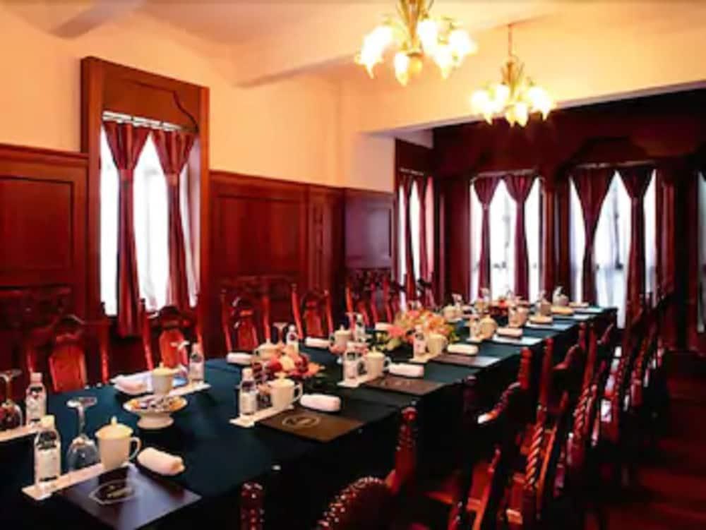 Hotel Jing An