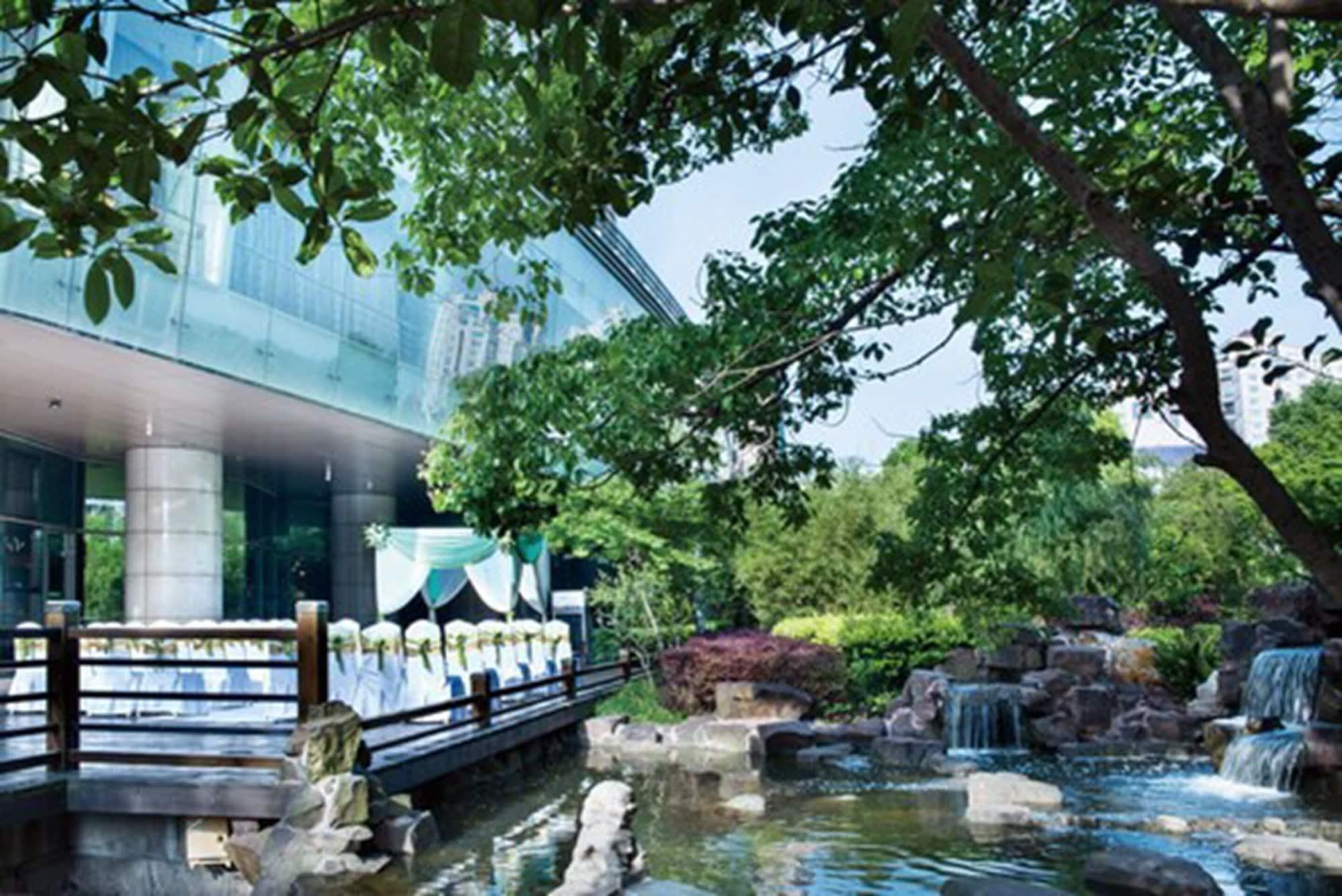 Grand Millennium Hongqiao Hotel Shanghai