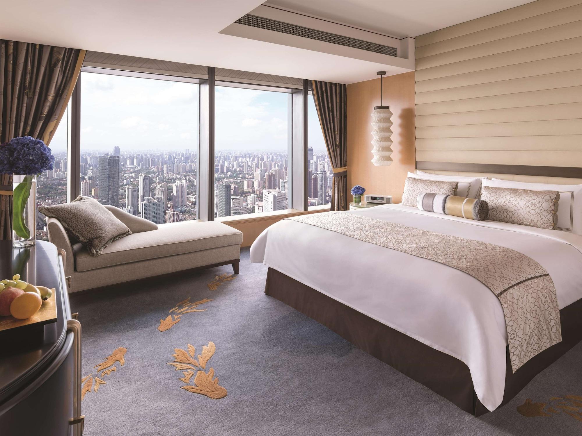 Jing An Shangri-la, Hotel