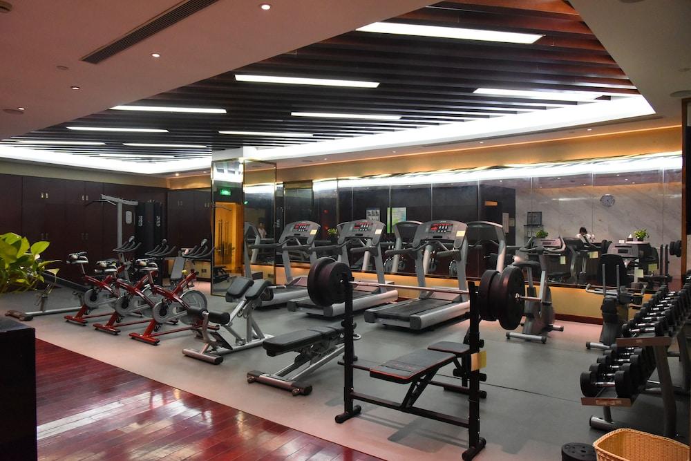 Royal International - Pudong International Airport 5* Şanghay