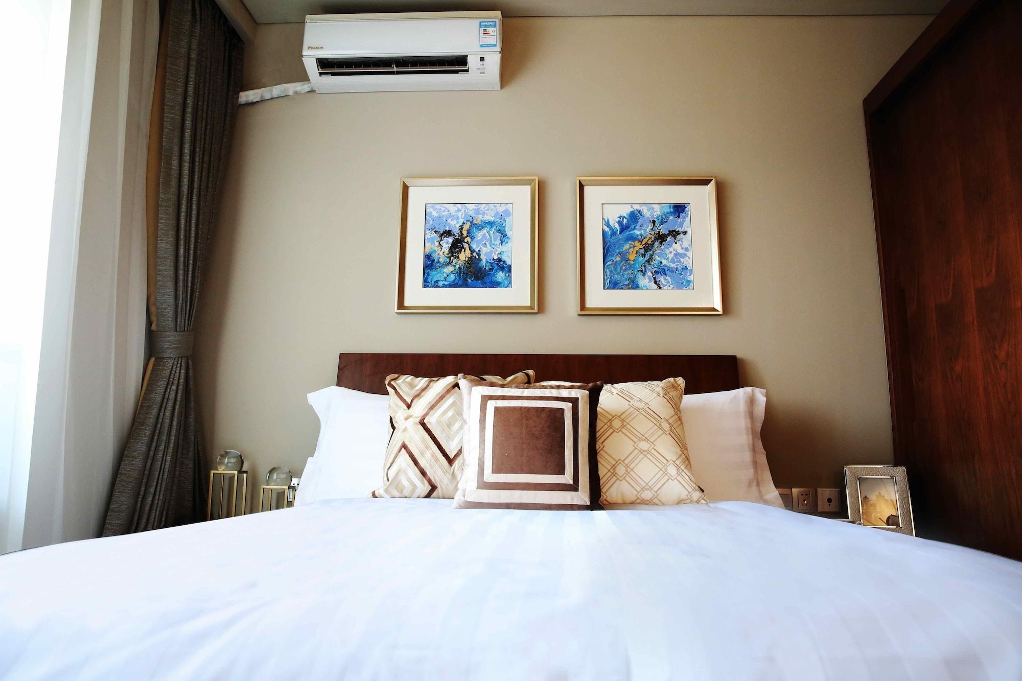 Apartment Green Court Place Jinqiao Middle Ring