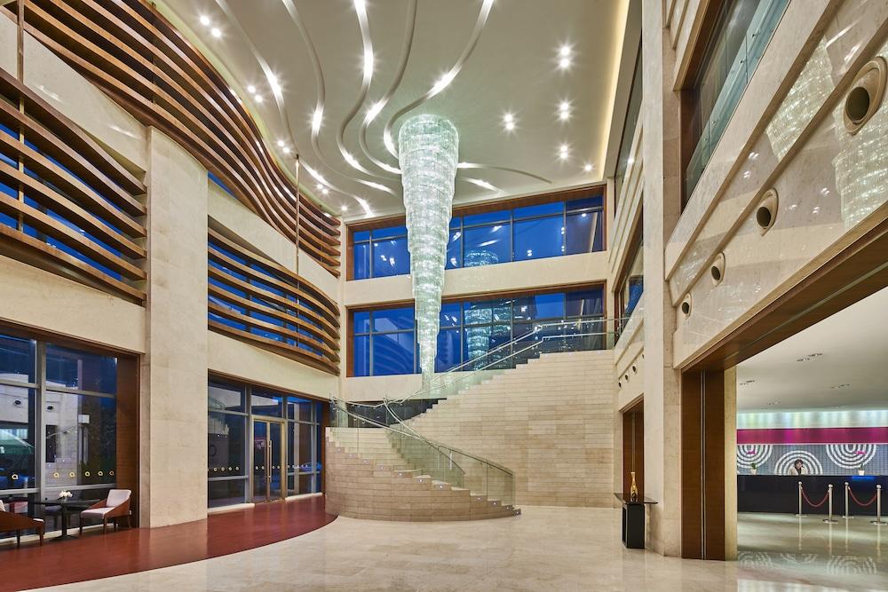 The Qube Nanqiao 5*