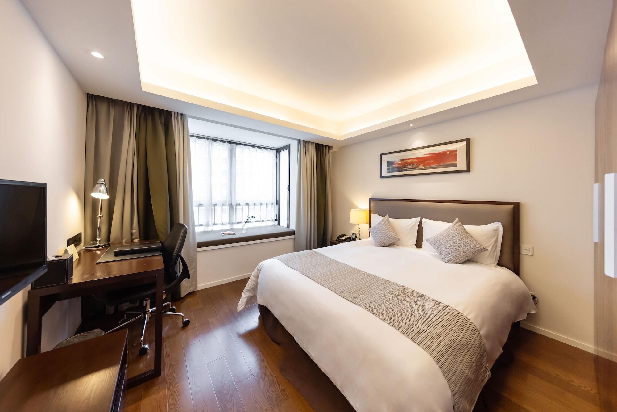 Starr Aparthotel