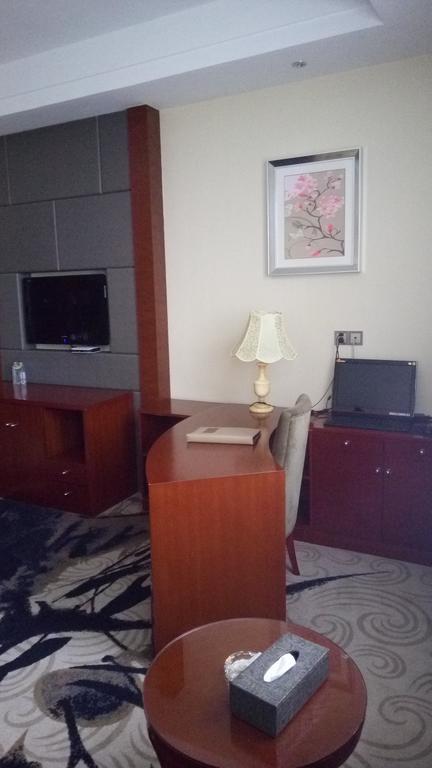 Hotel Jinfeng International 4*
