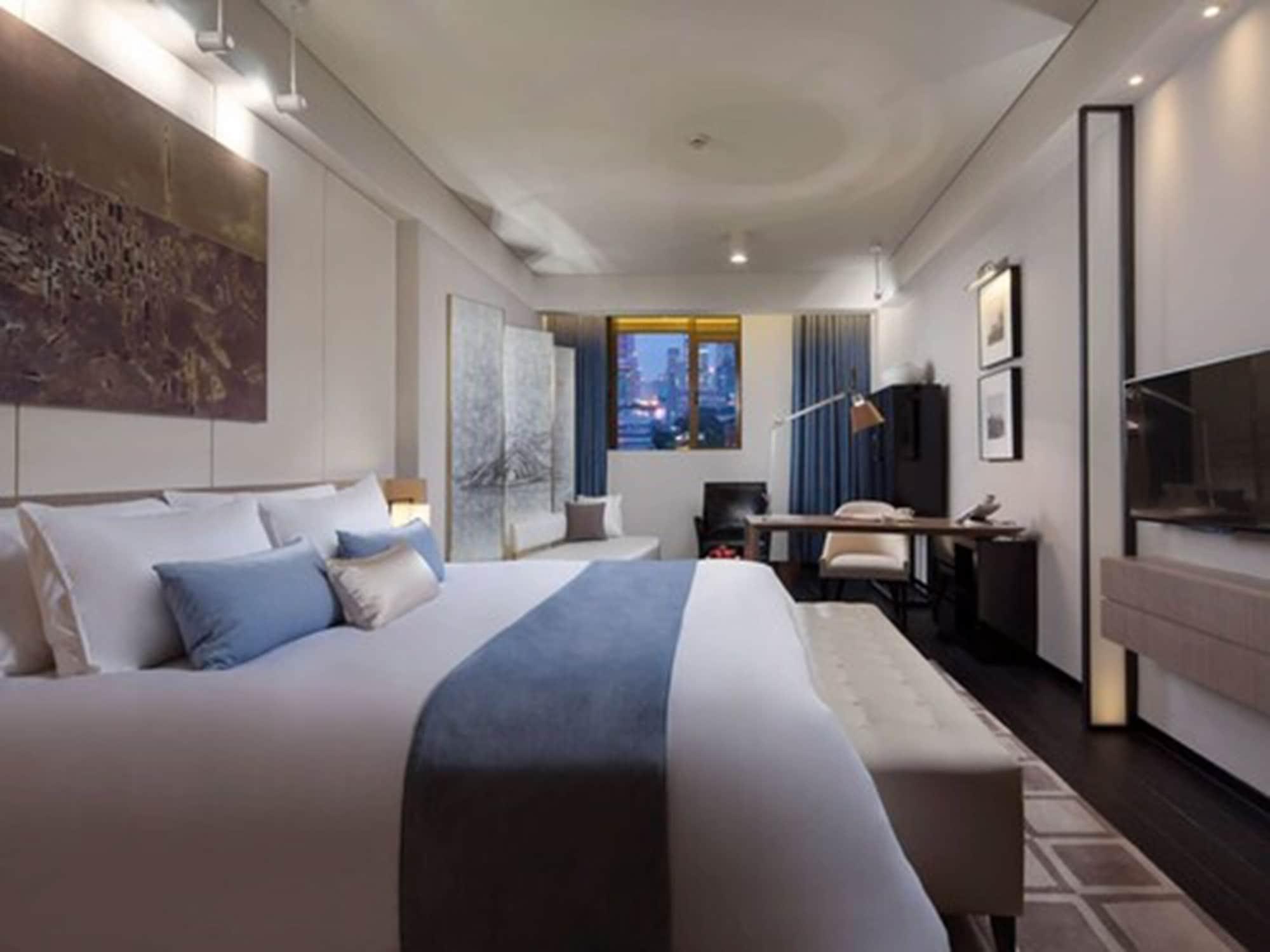 Golden Tulip New The Bund Hotel