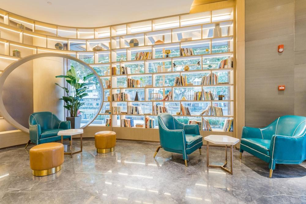 Atour Xujiahui 3*