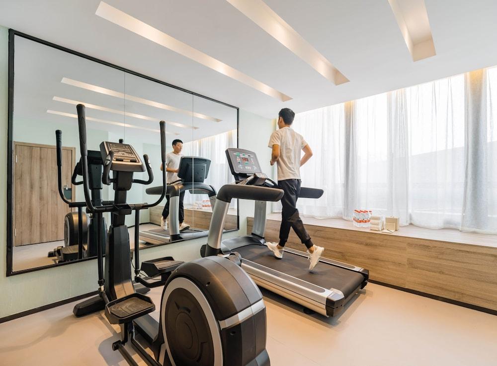 Hotel Atour New International Expo Center 4*