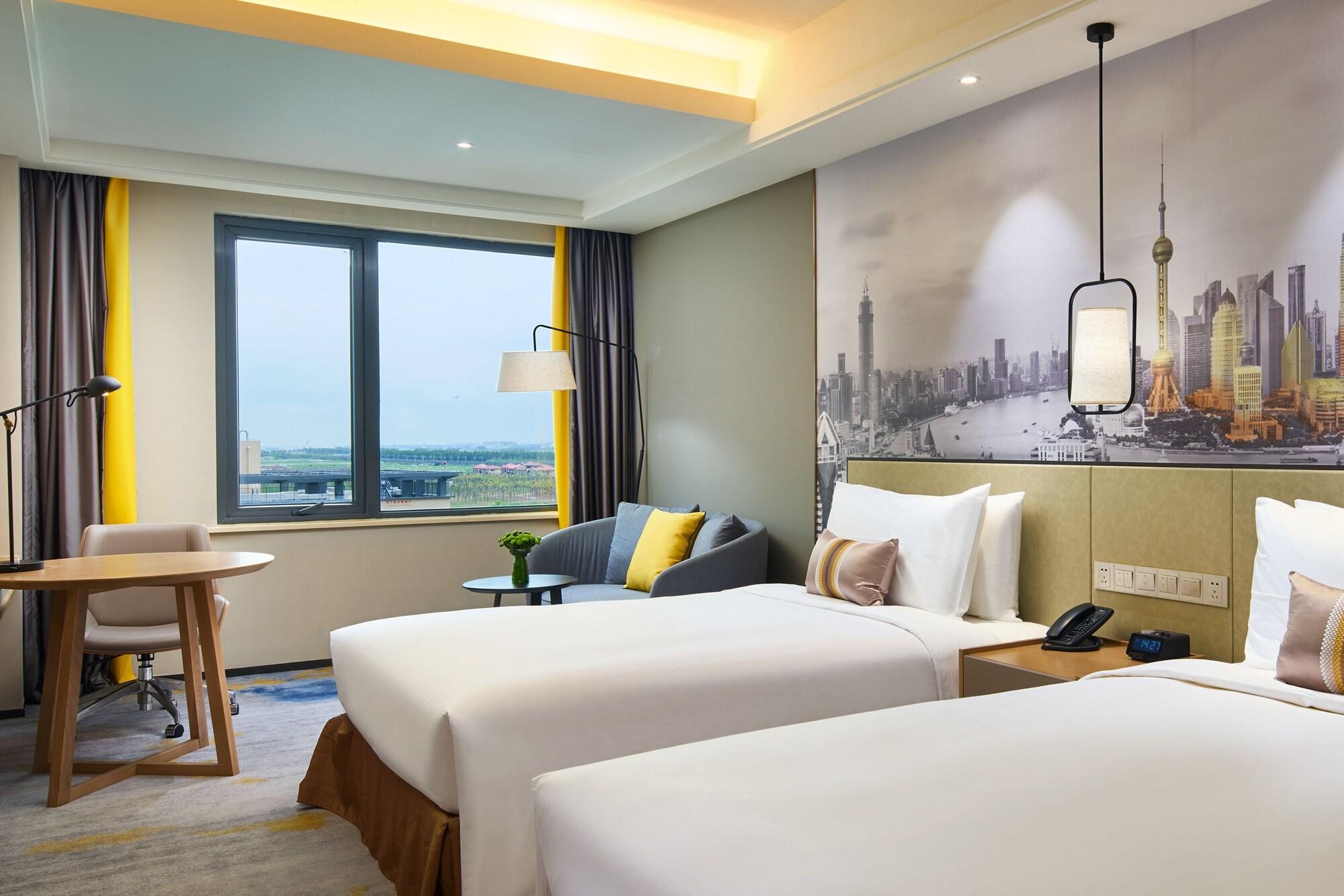 The Qube Sanjiagang - Offer Pudong International Airport And Shuttle Hotel 5*