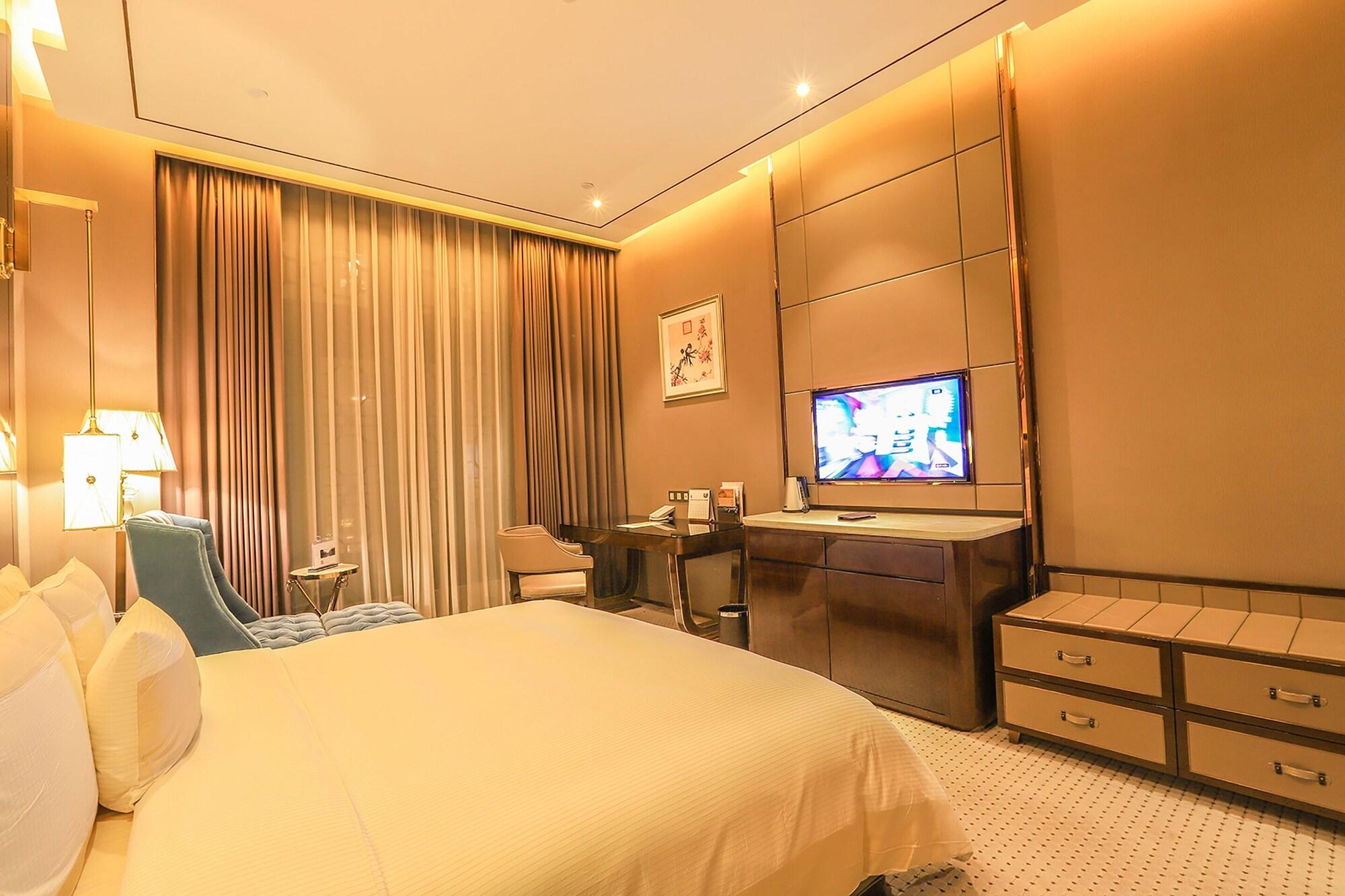 Royal Garden Shanghai-free Shuttle To And From & Pvg & Close Metro Line2 Easy To Sha New Expo Hotel Shanghai
