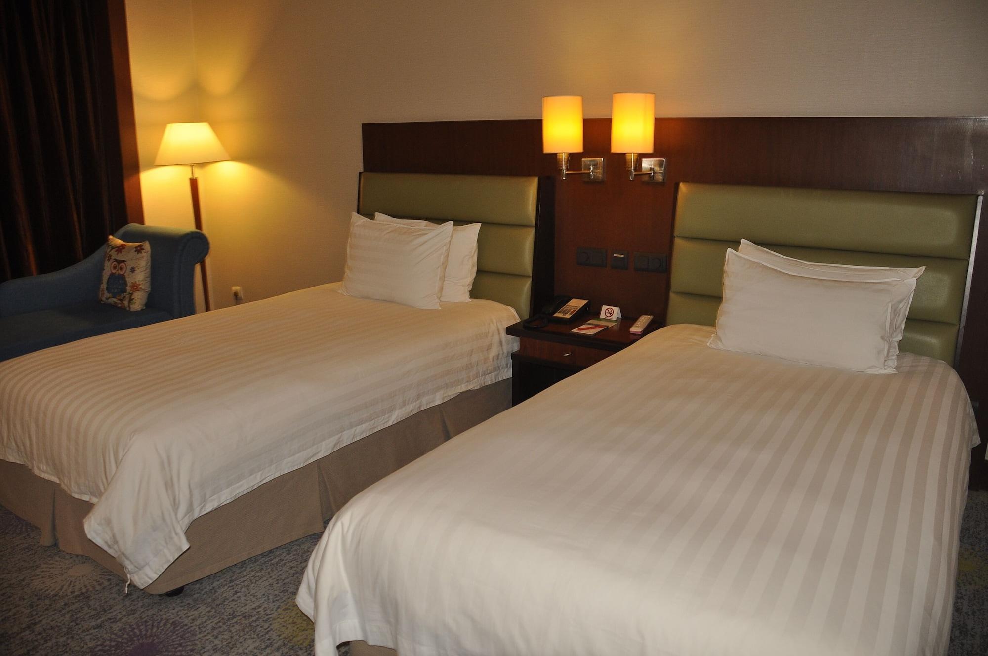 Ramada Plaza Pudong 4* Shanghai