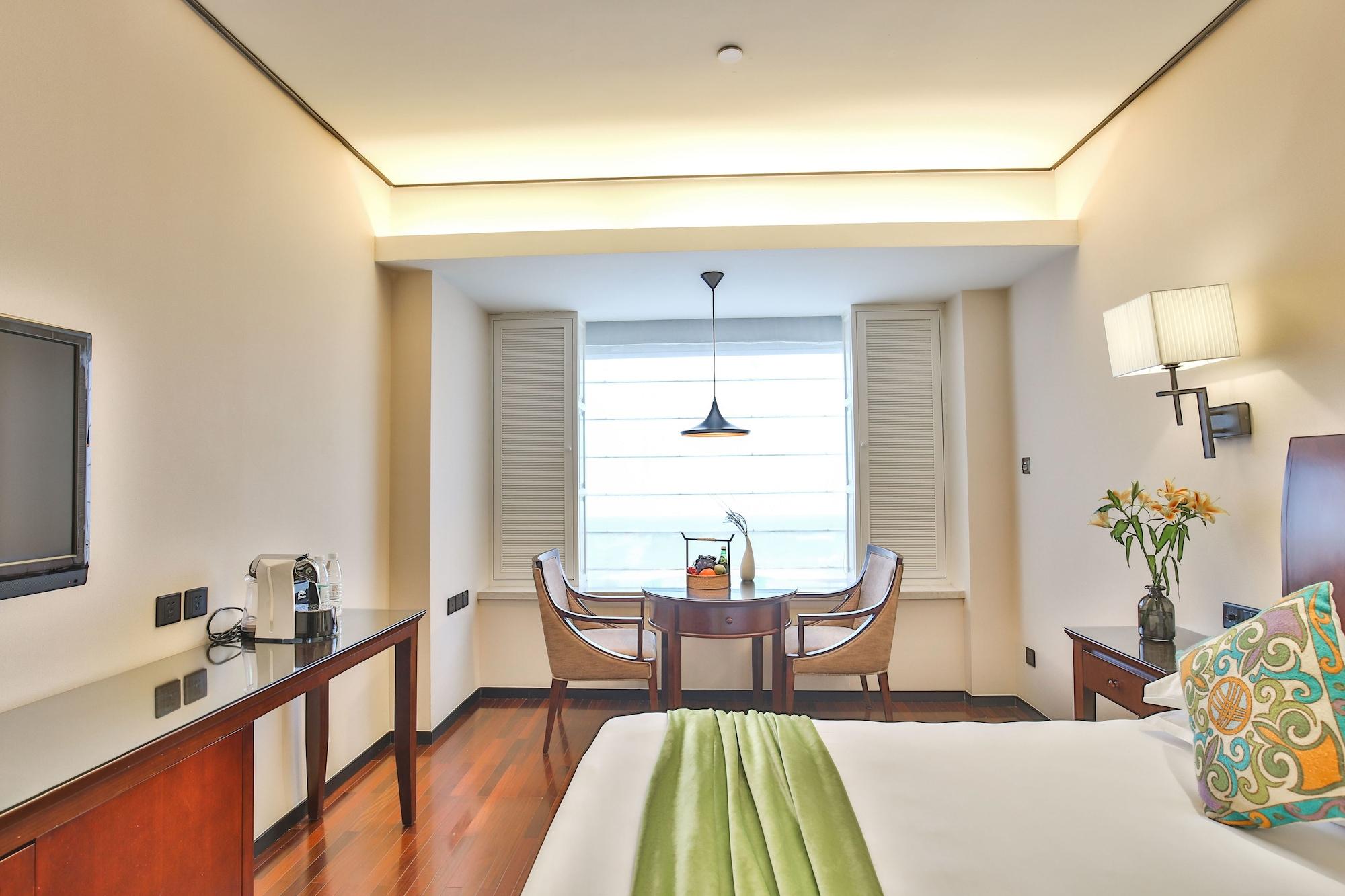 Hotel Ssaw Boutique Bund 4*
