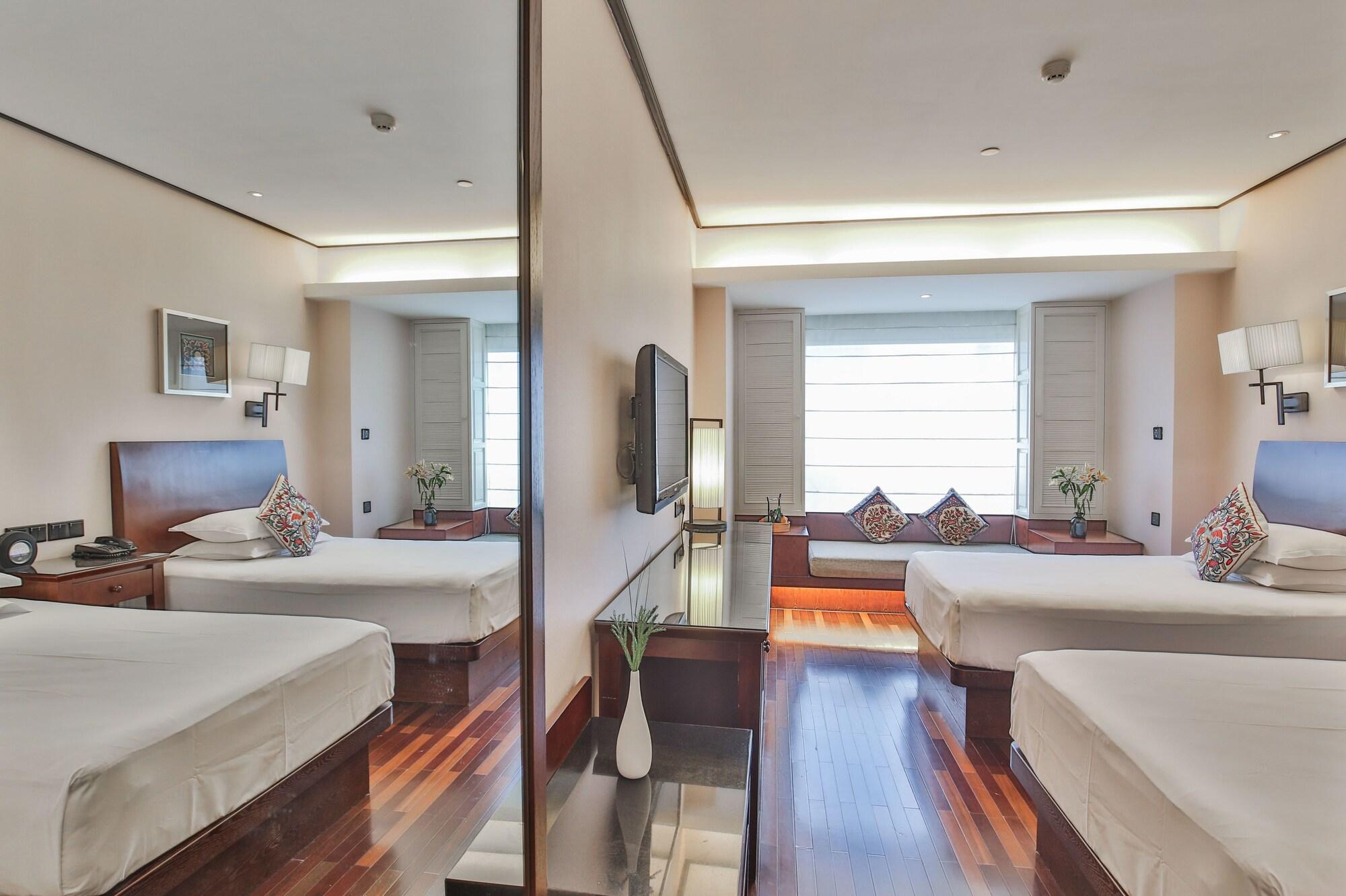 Hotel Ssaw Boutique Bund 4*
