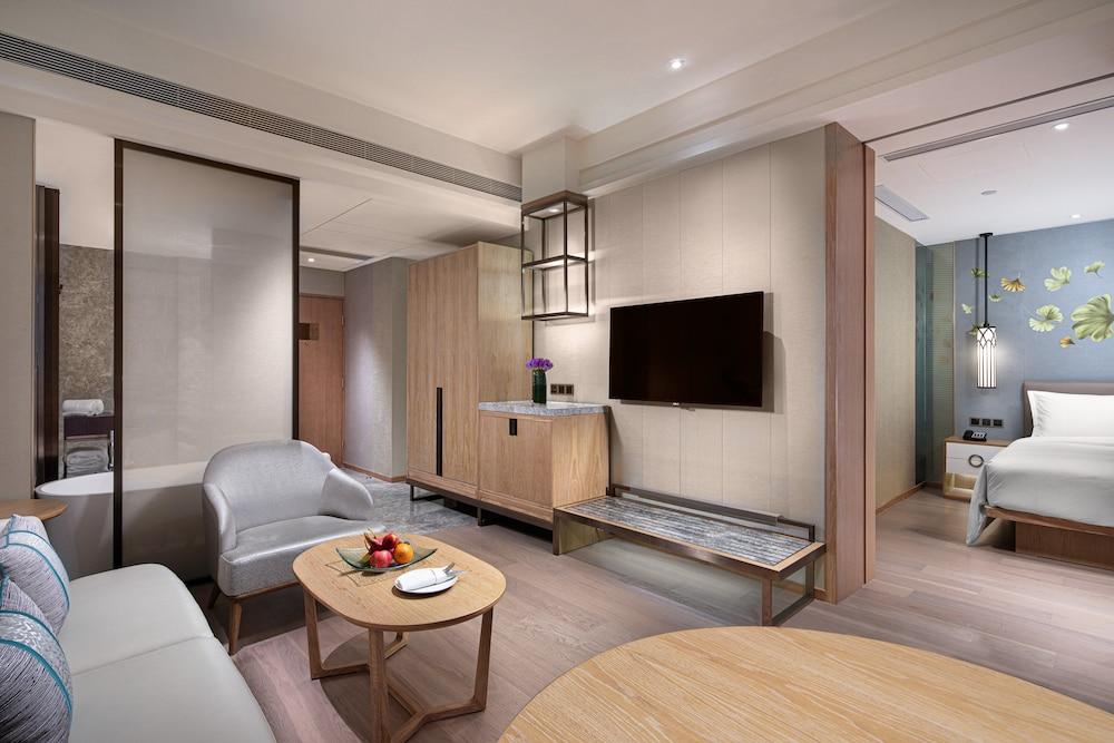 Majesty Plaza Hotel Shanghai