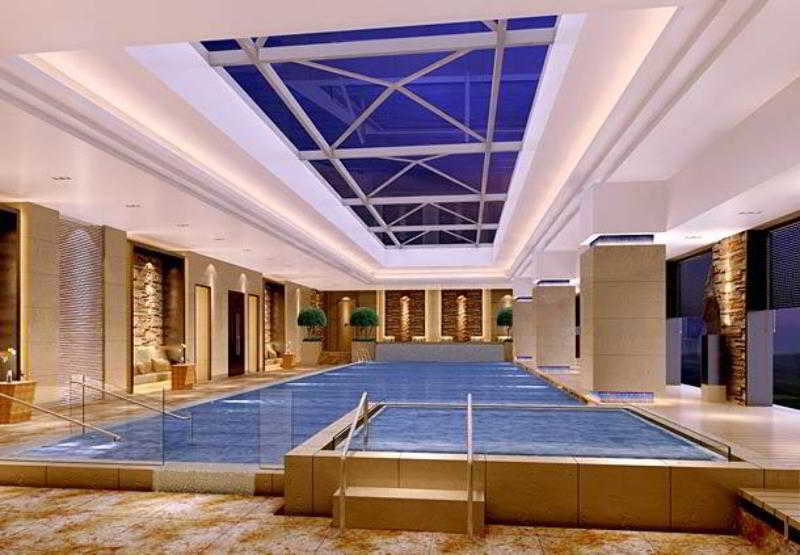 Hotel Renaissance Caohejing 5*