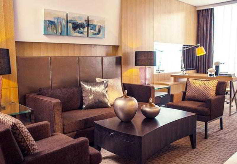 Hotel Renaissance Caohejing Shanghai