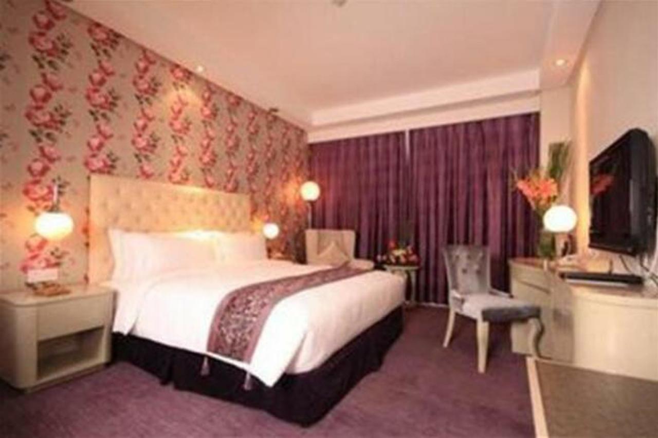 Pudong International Talent City Hotel Hotel