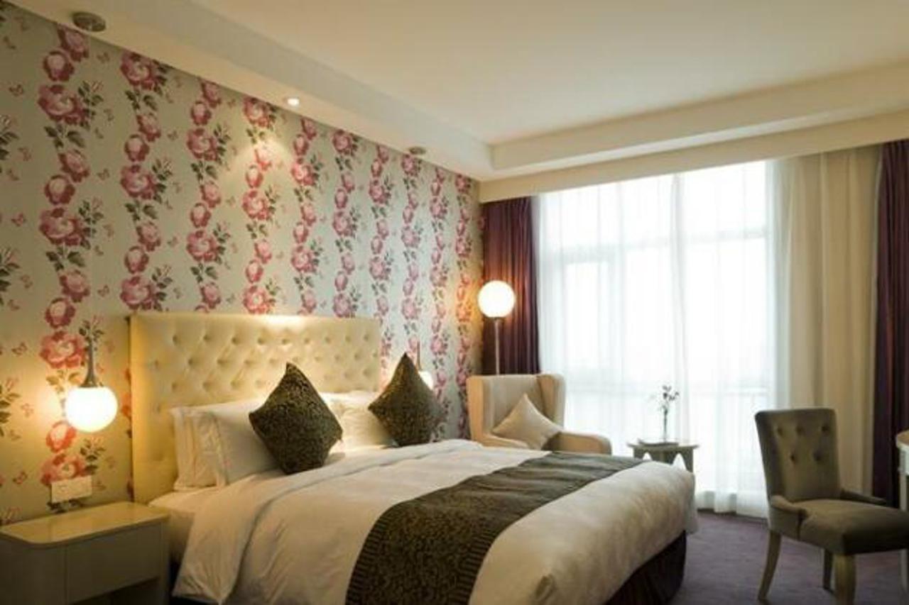 Pudong International Talent City Hotel 4* Shanghai
