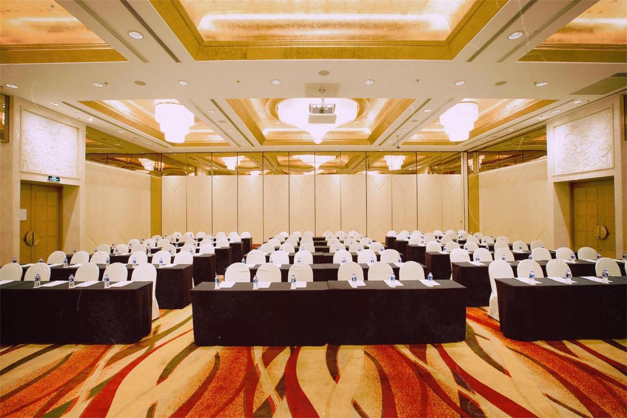 Holiday Pudong By Ihg Shanghai
