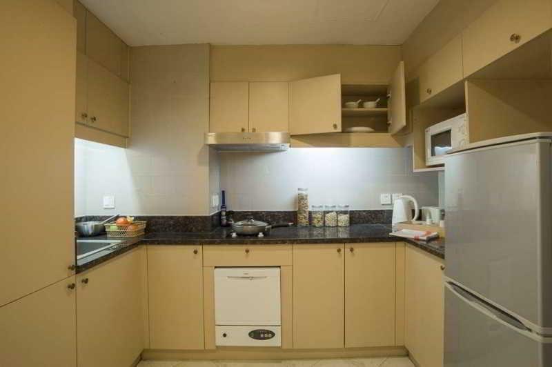 Green Court City Center, 4*