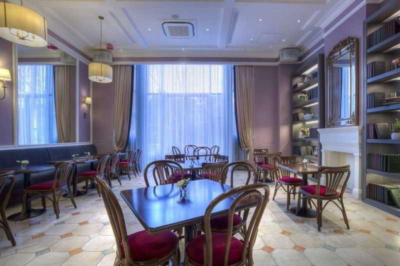 Green Court City Center, Aparthotel 4*