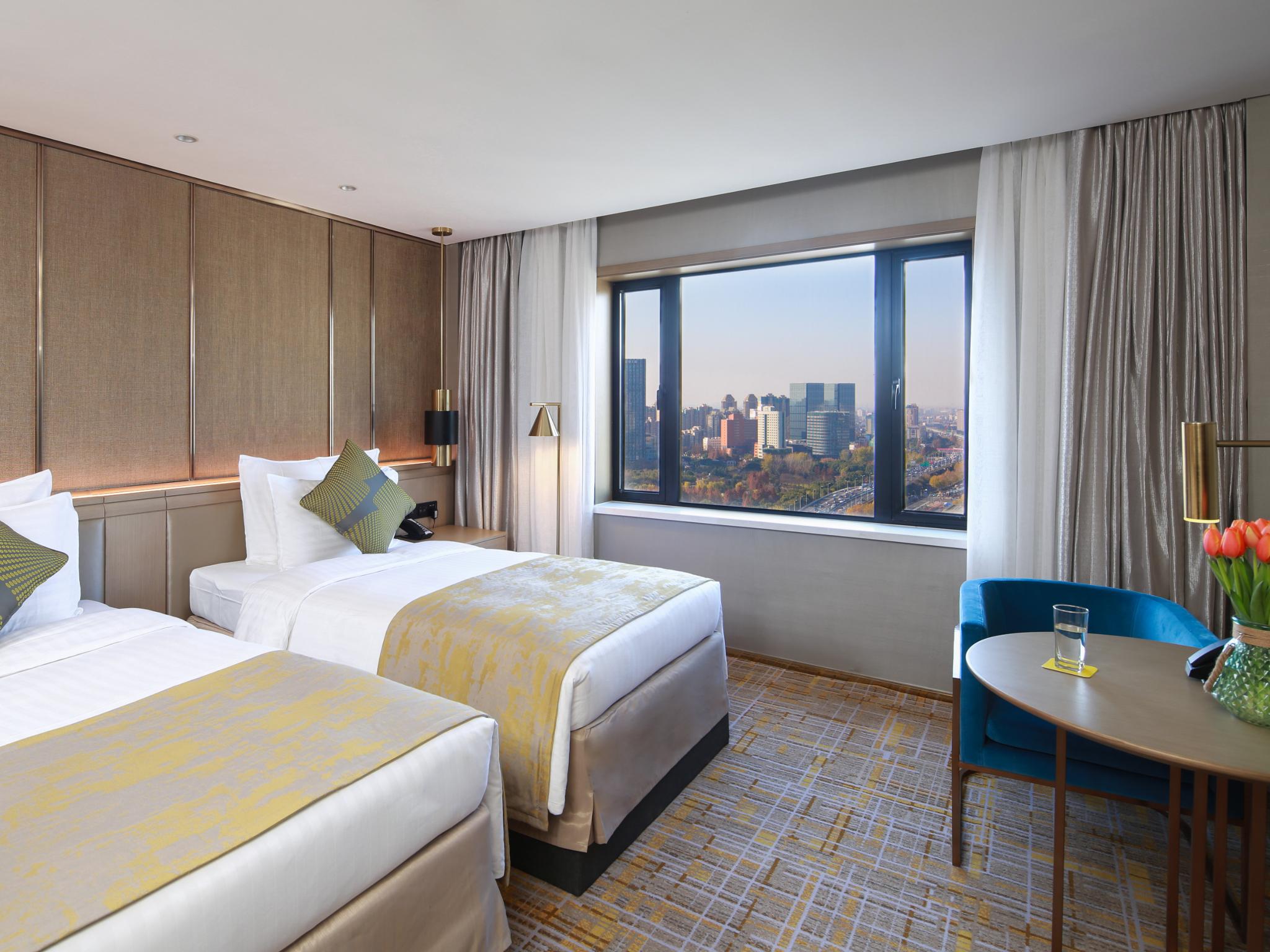 Golden Tulip Hongqiao - A Louvre Hotel 4*