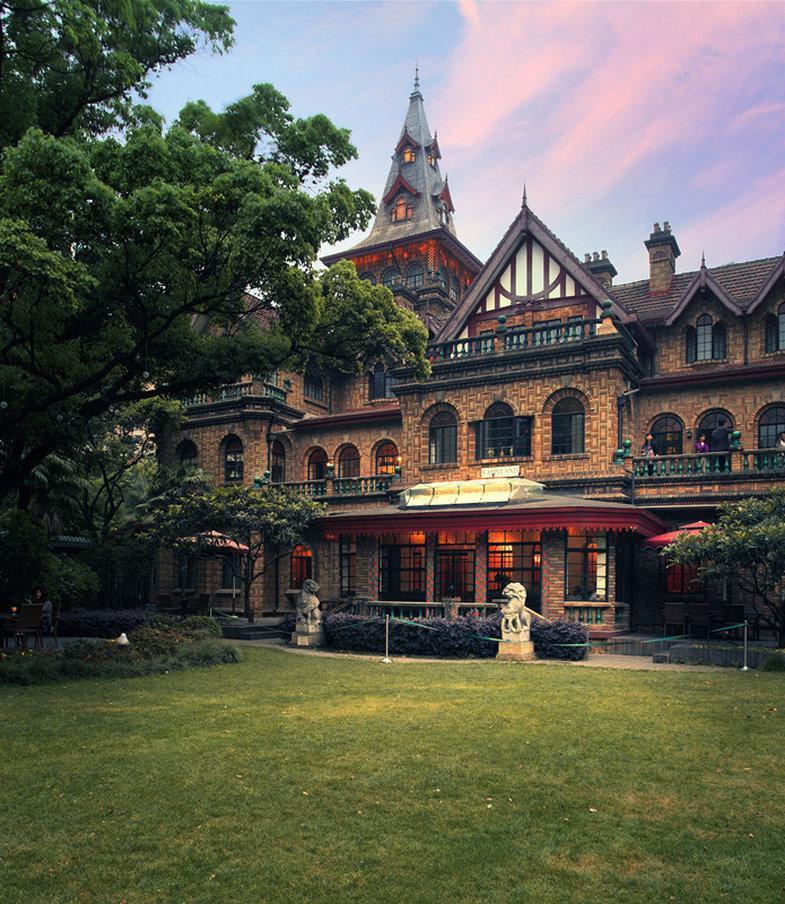 Moller - National Historic And Cultural Relics Protection Building Hotel