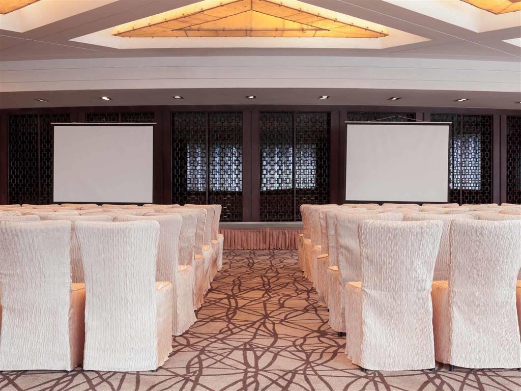 Pullman - In Xintiandi & Yu Garden Area 5*