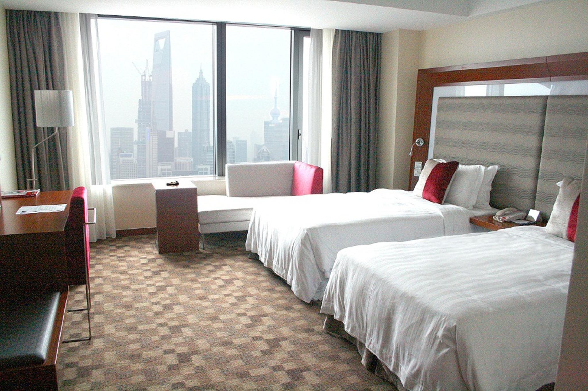 Novotel Atlantis - Breakfast In The Clouds With River View In The Revolving Restaurant & 24hours Free Self-laundry Hotel 4*