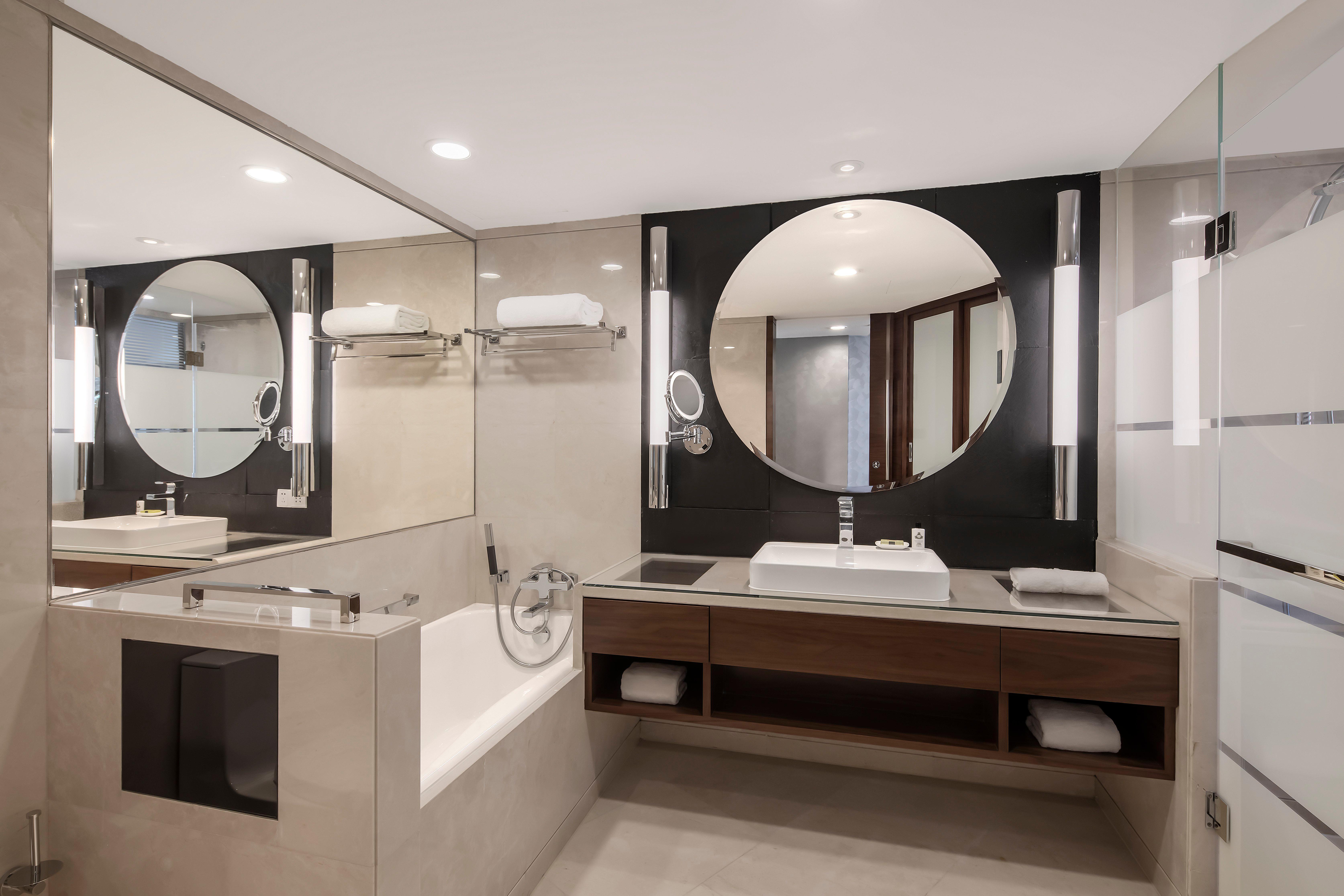 Intercontinental Pudong By Ihg 5* Shanghai