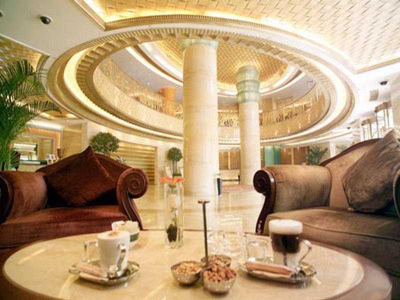 Hotel Radisson Blu New World 5*