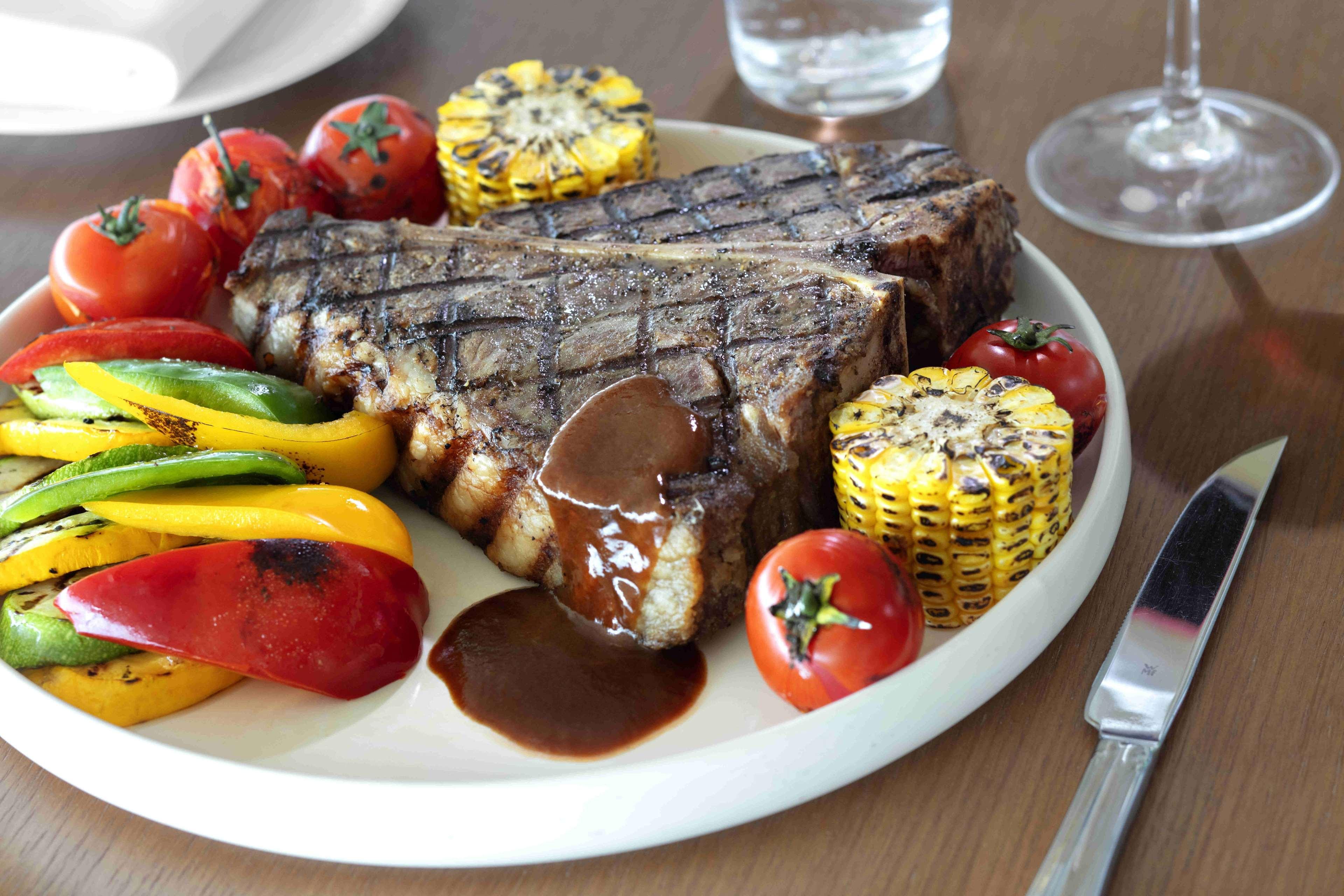 Radisson Blu New World 5*