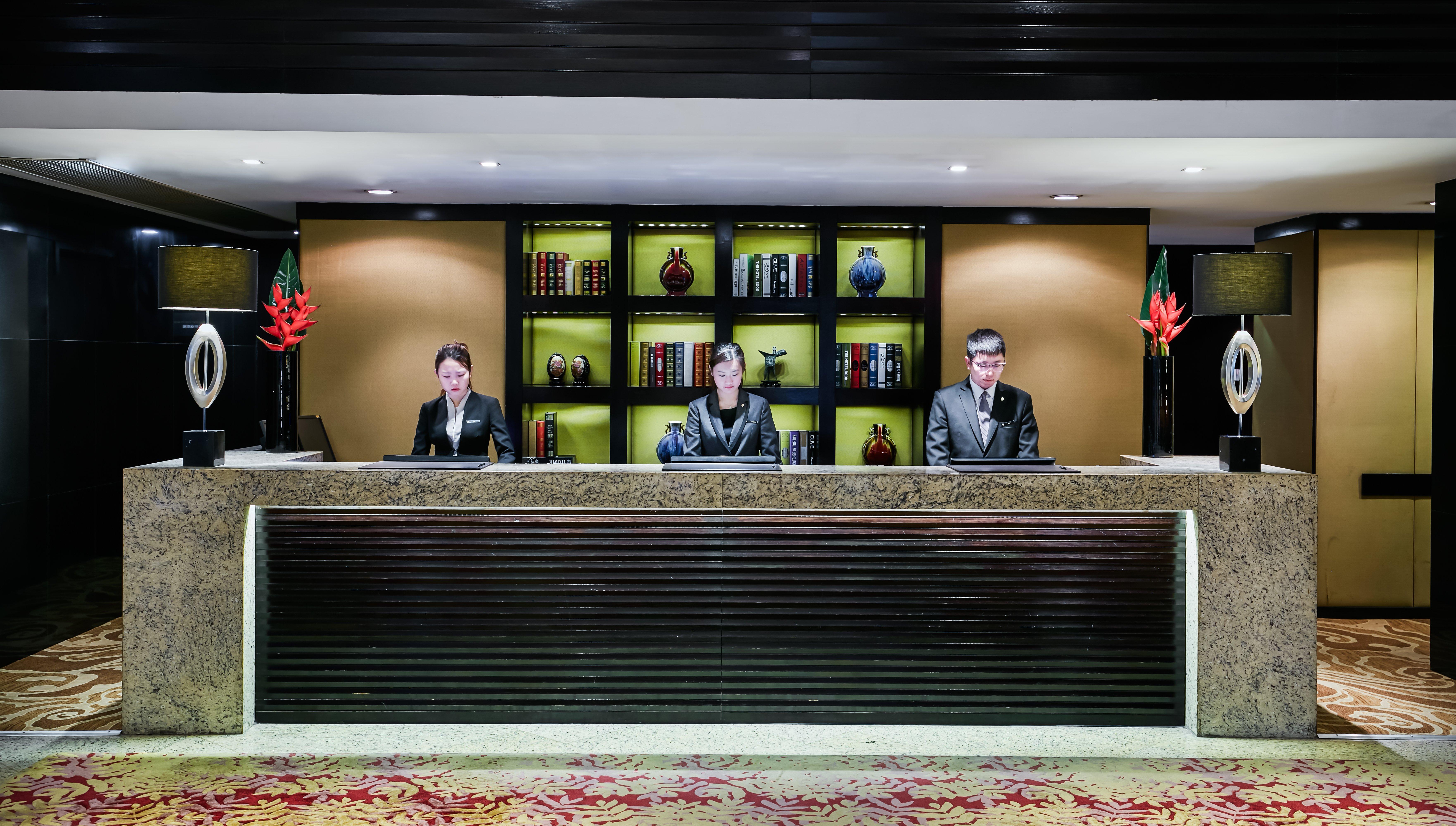 Intercontinental Pudong By Ihg Hotel Shanghai