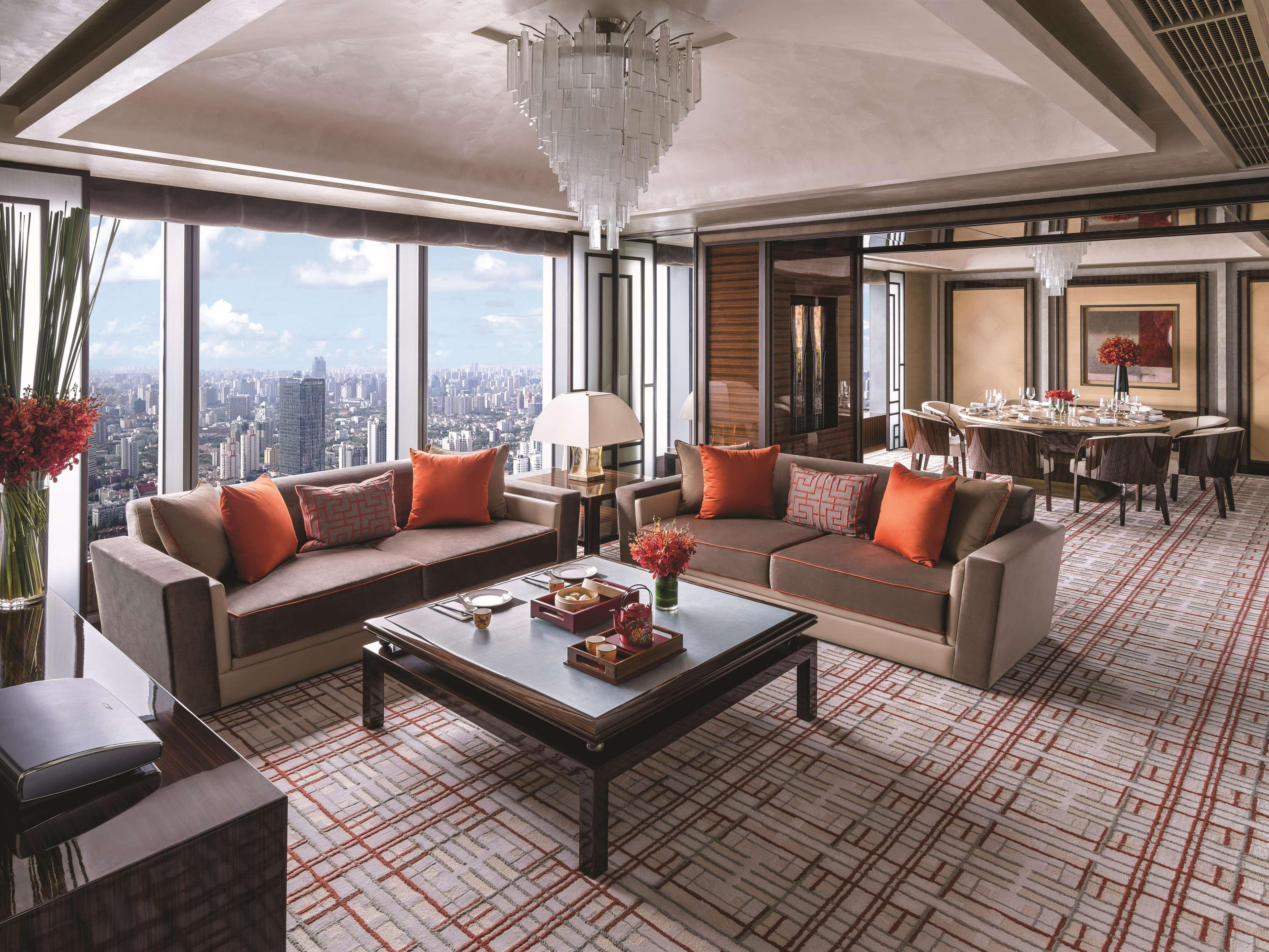 Jing An Shangri-la, Hotel 5*