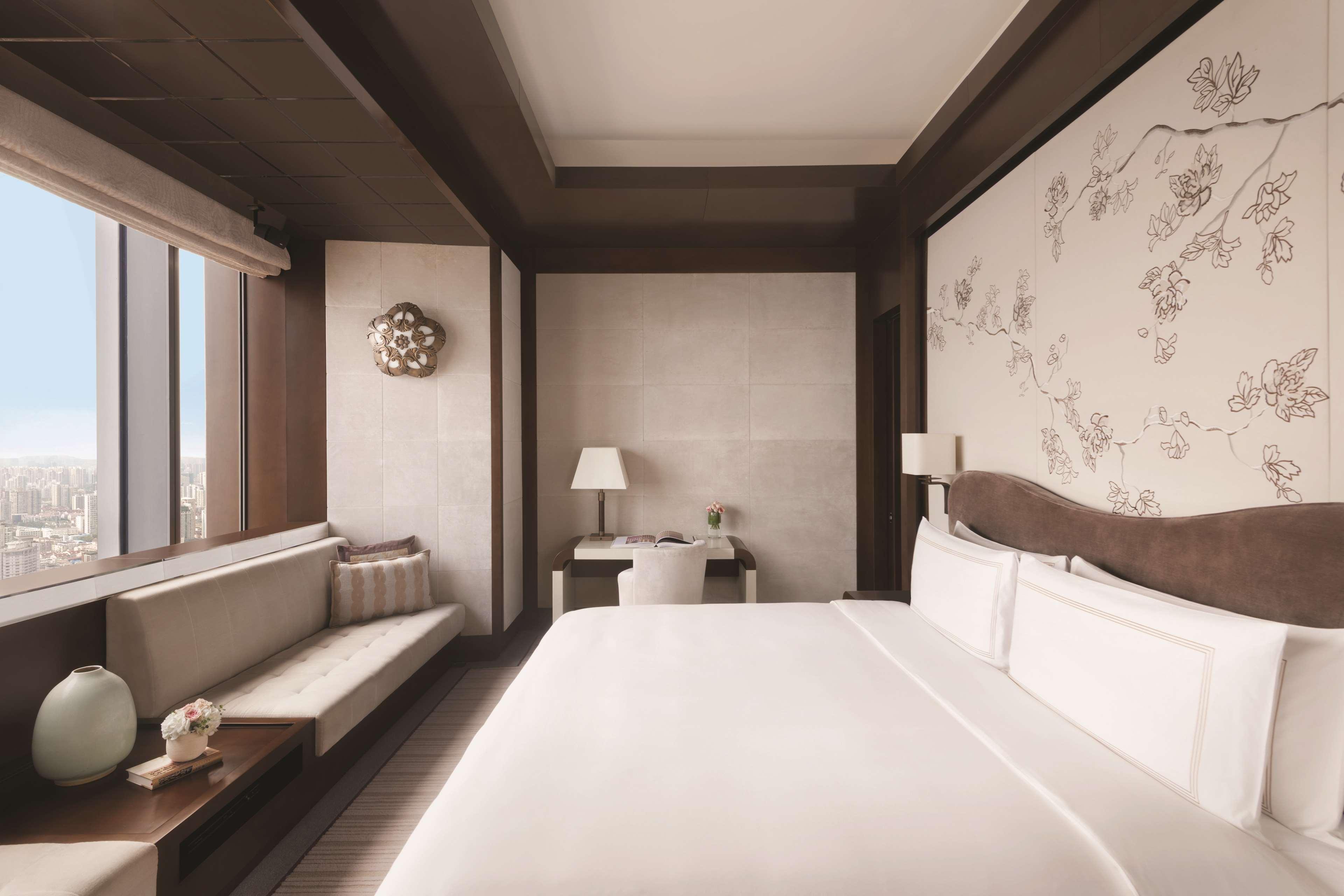 Jing An Shangri-la,