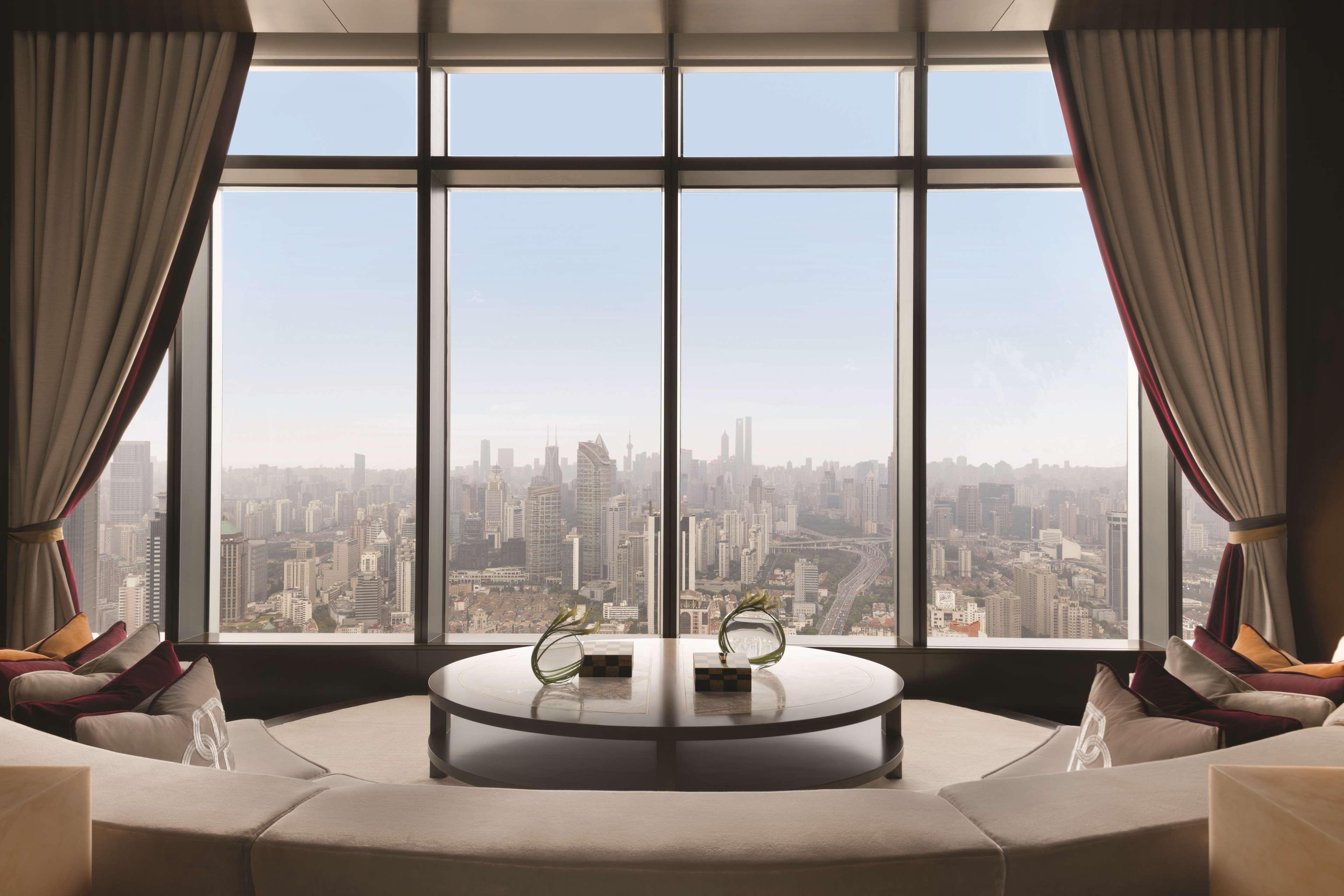 Jing An Shangri-la,