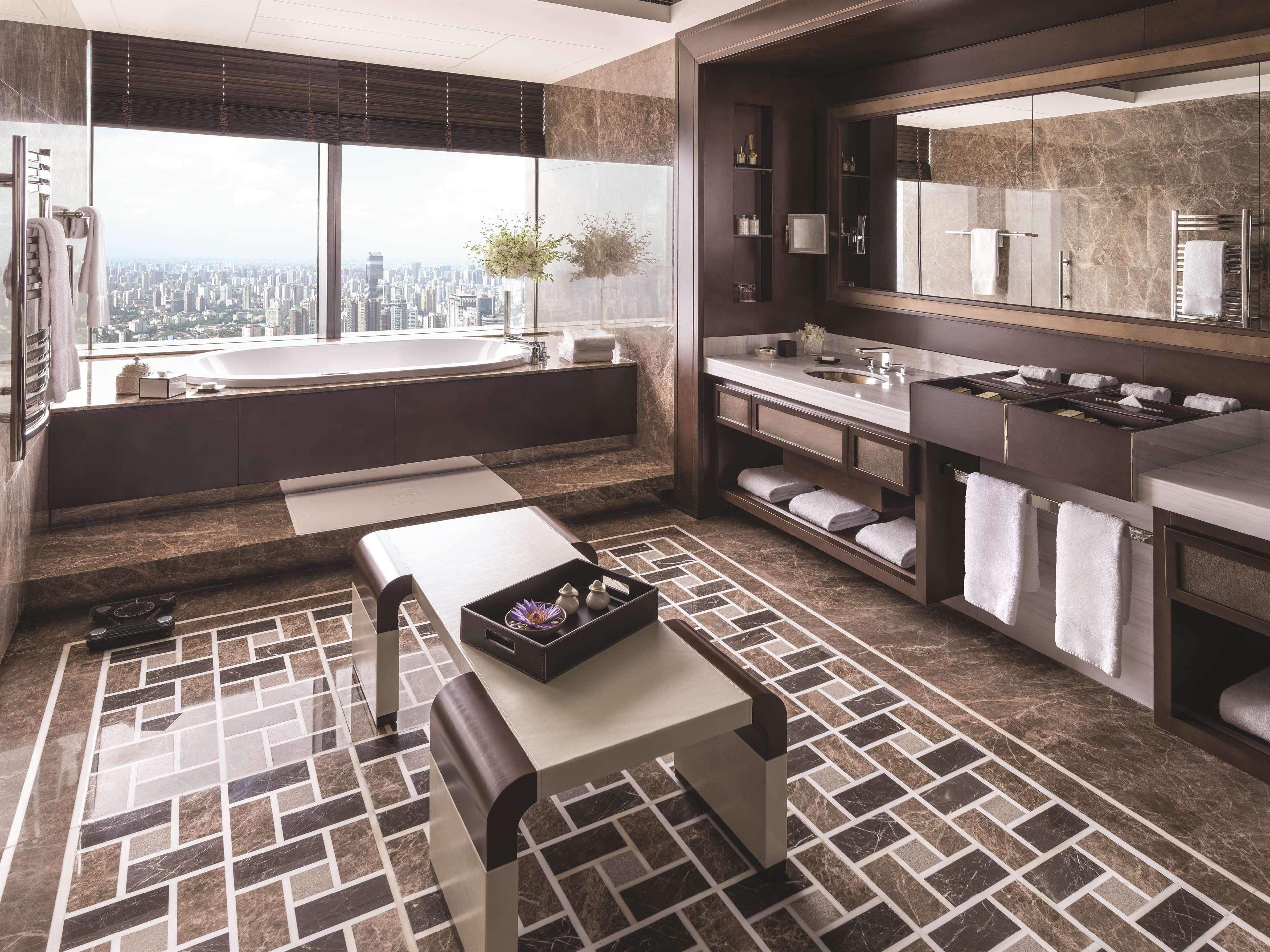 Jing An Shangri-la,
