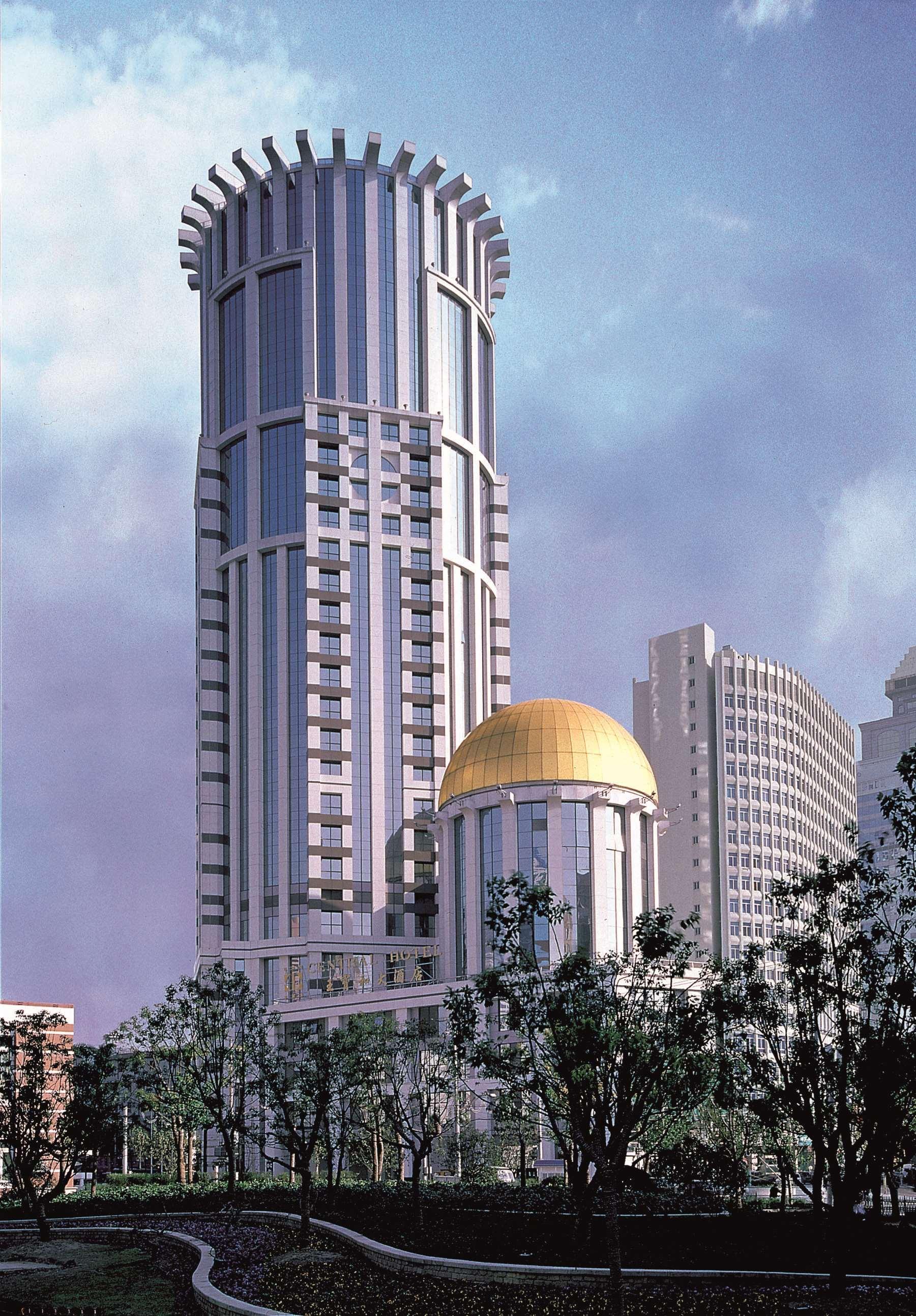 - Nanjing Road Hotel 4*