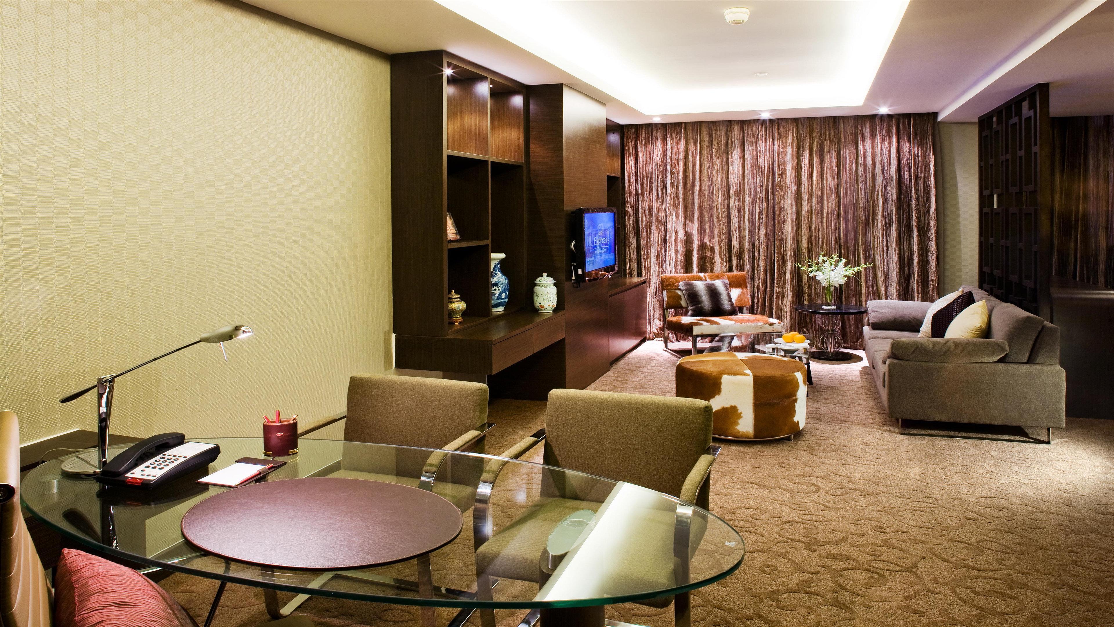 Crowne Plaza By Ihg Otel 5*