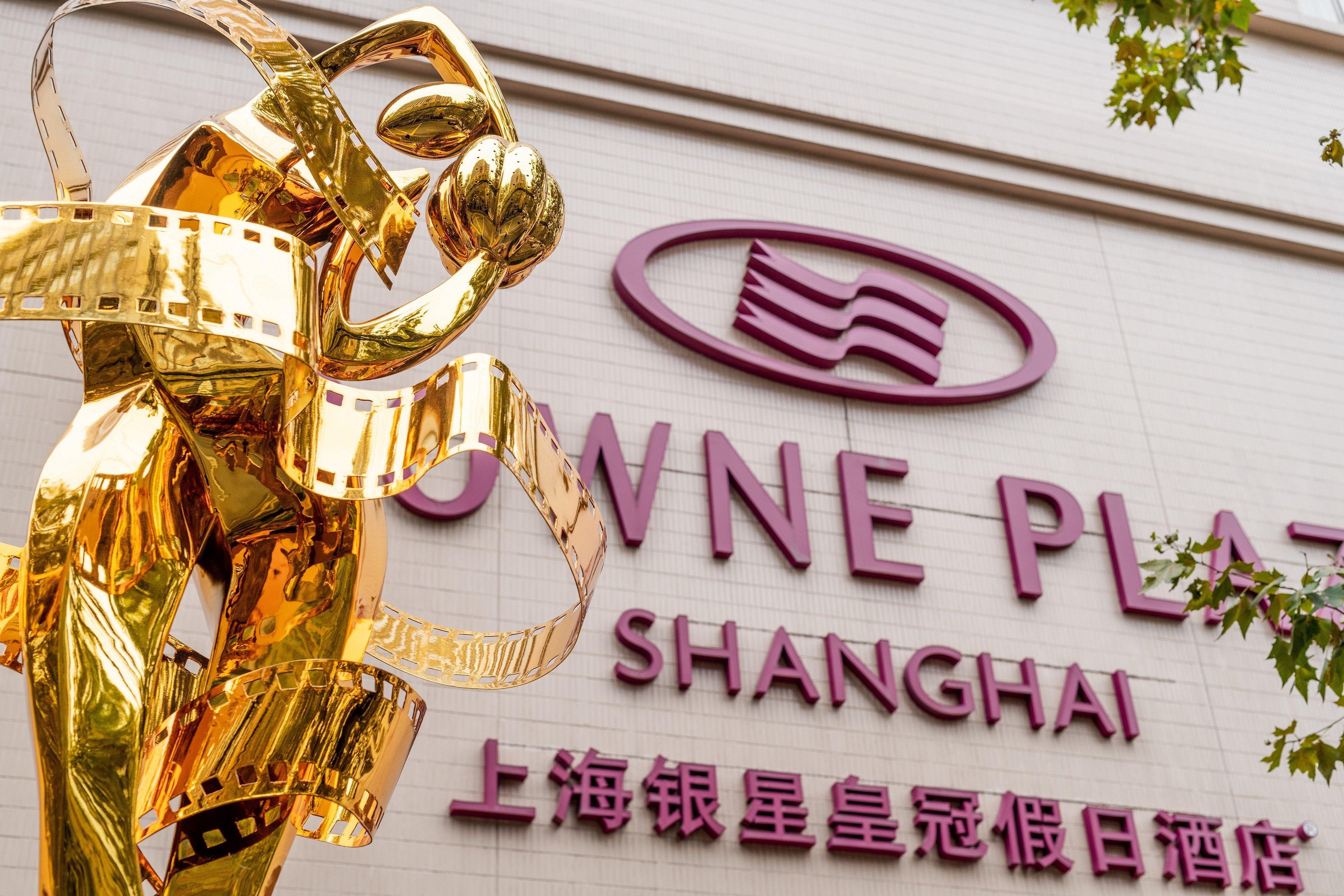 Crowne Plaza By Ihg Otel