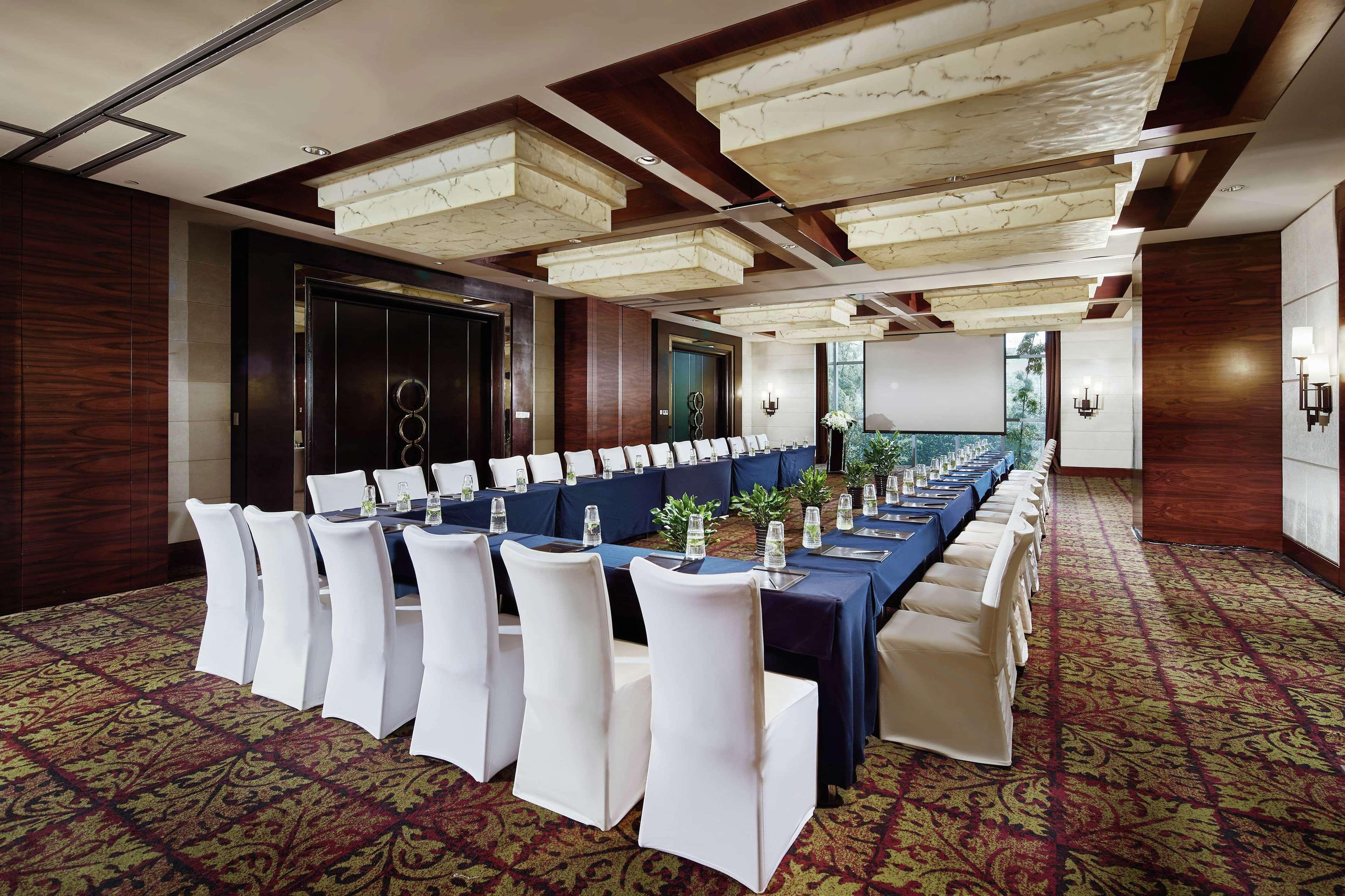 Hilton Hongqiao 5* Shanghái