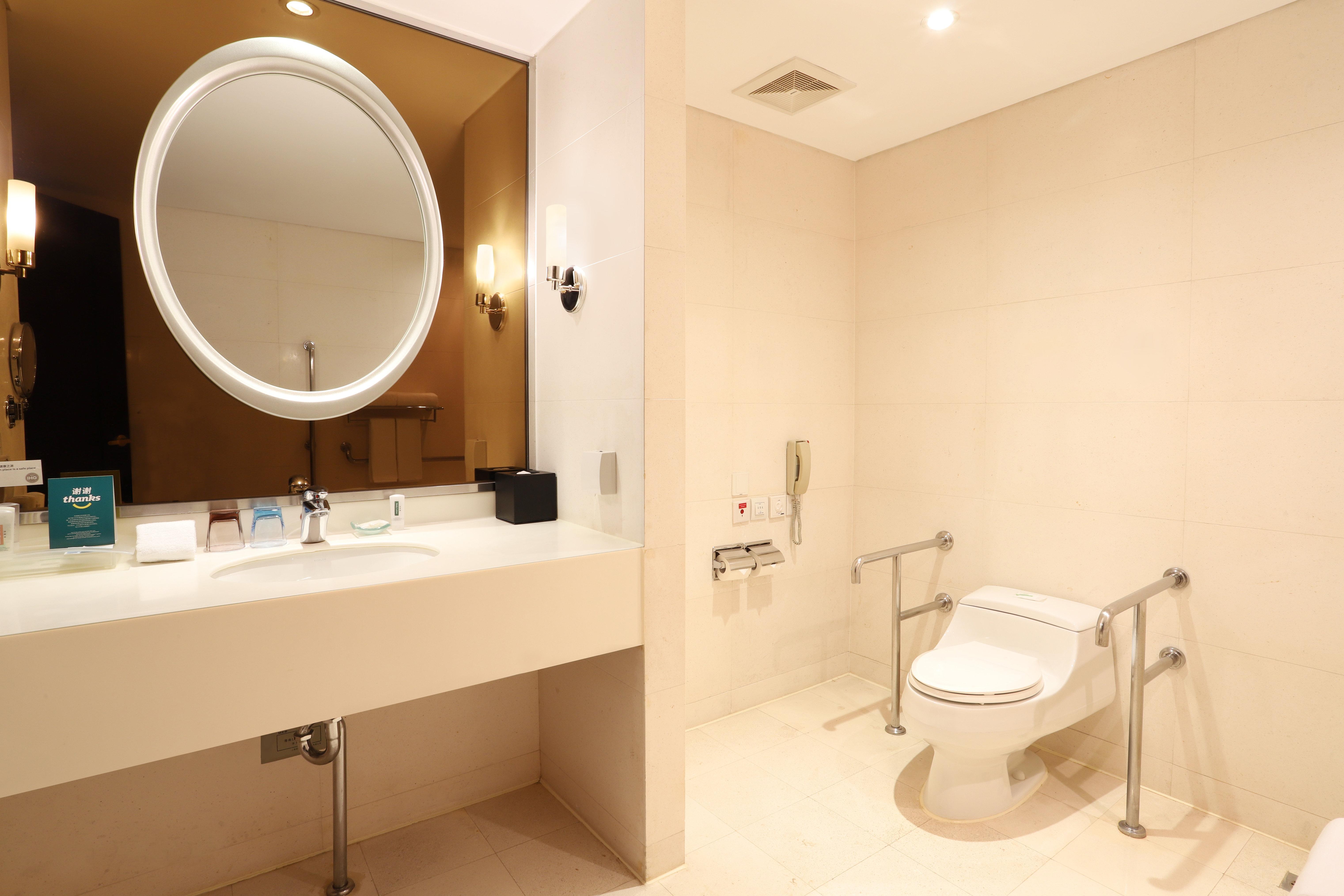 Pudong Nanpu By Ihg Khách sạn 4*
