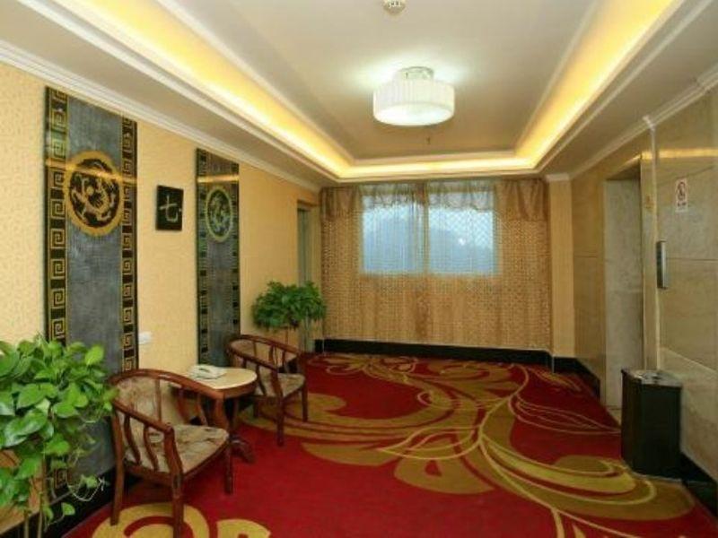 Urban Hotel 3*