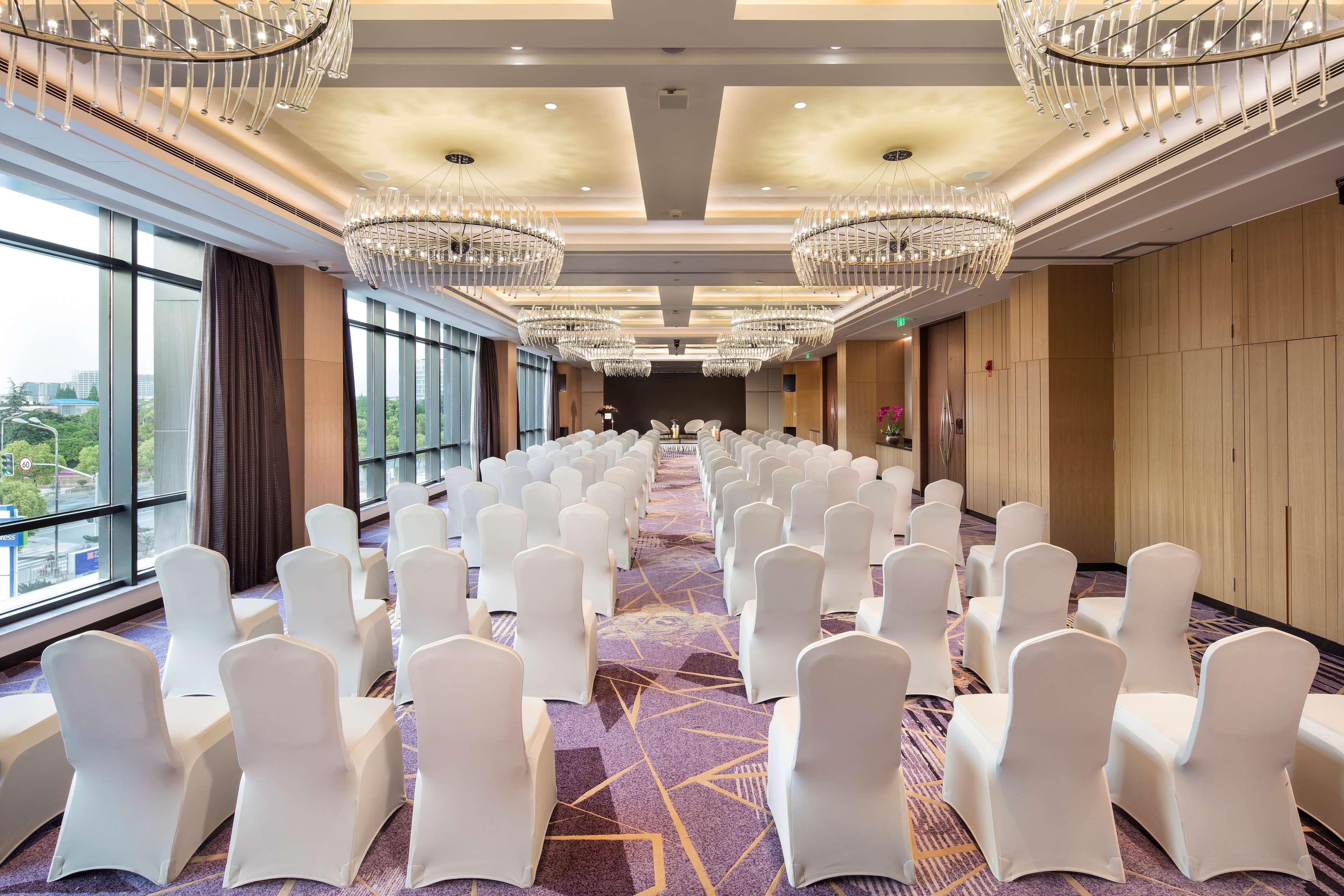 Hilton Garden Hongqiao Necc Hotel Shanghai
