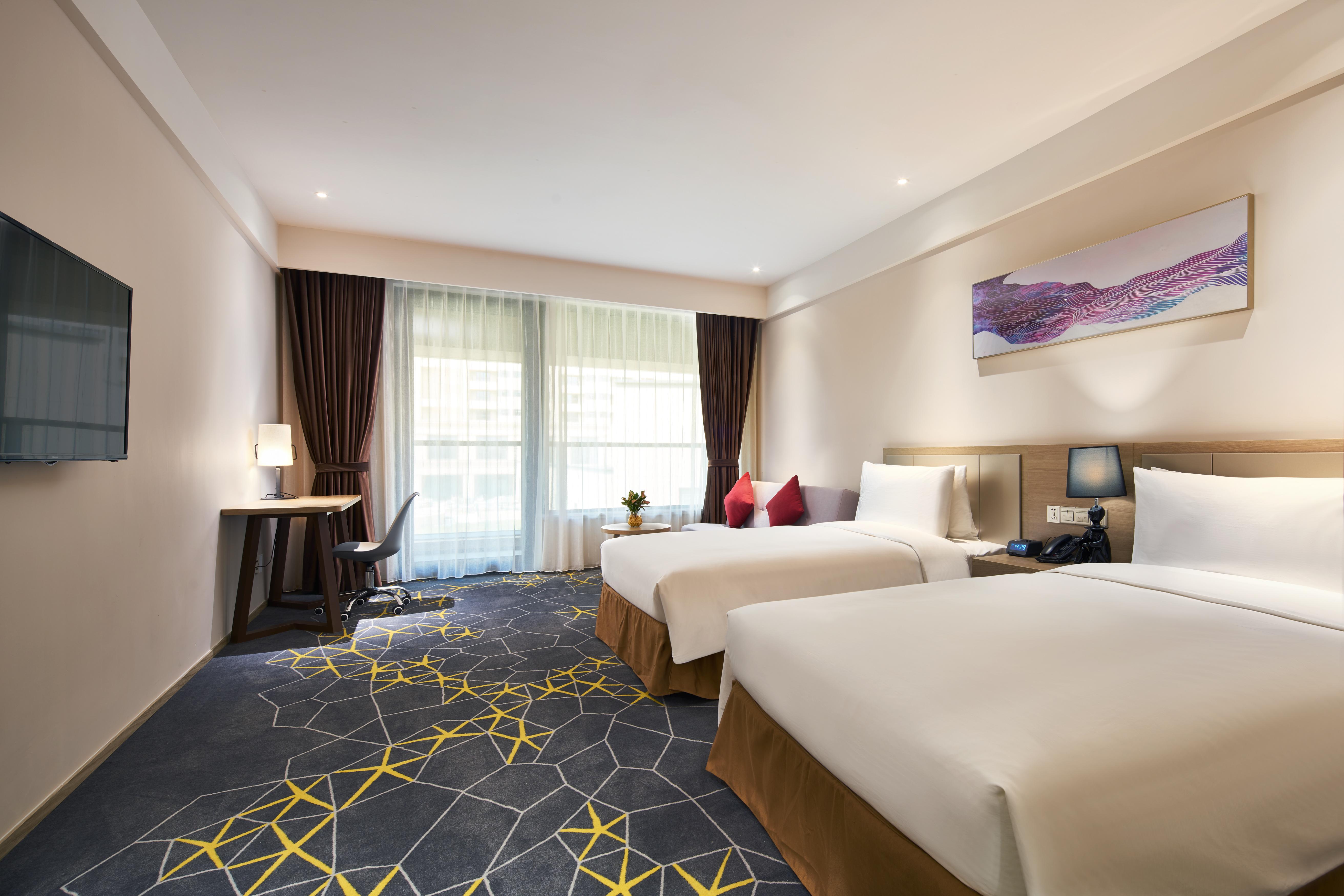 Q-box Sanjiagang -offer Pudong International Airport And Shuttle 4*