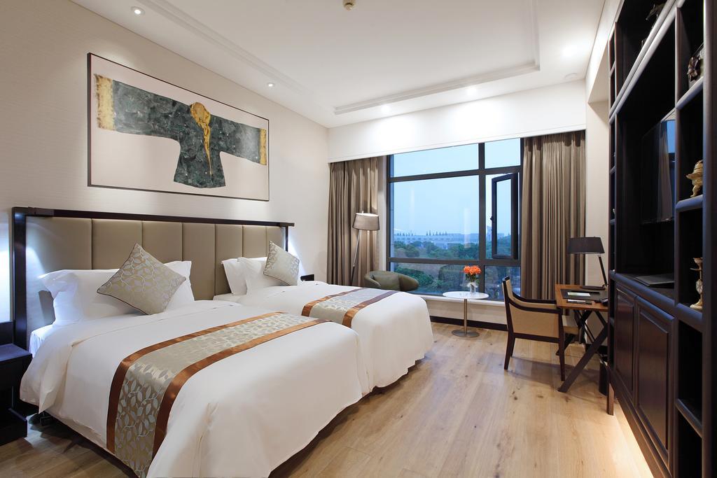 The Senz Hotel & Spa Hotel