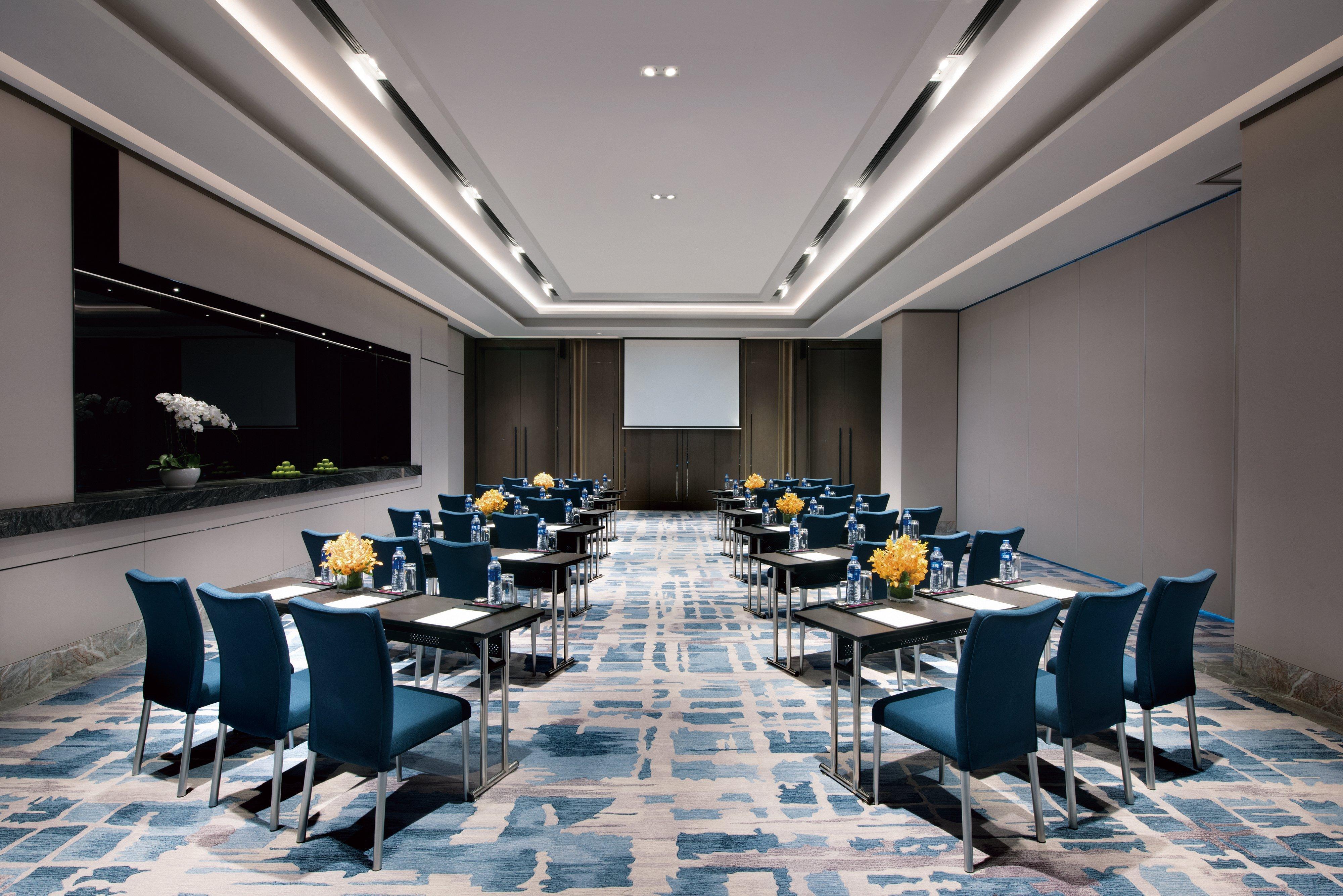 Crowne Plaza Pujiang By Ihg 5*