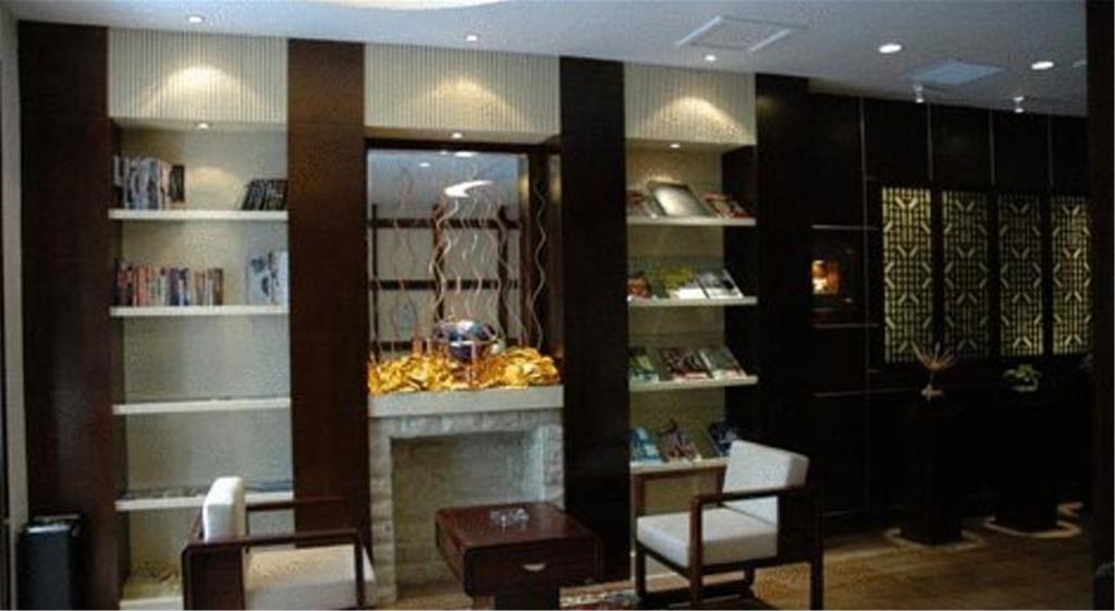 Otel Baolong Homelike - Wujiaochang Branch