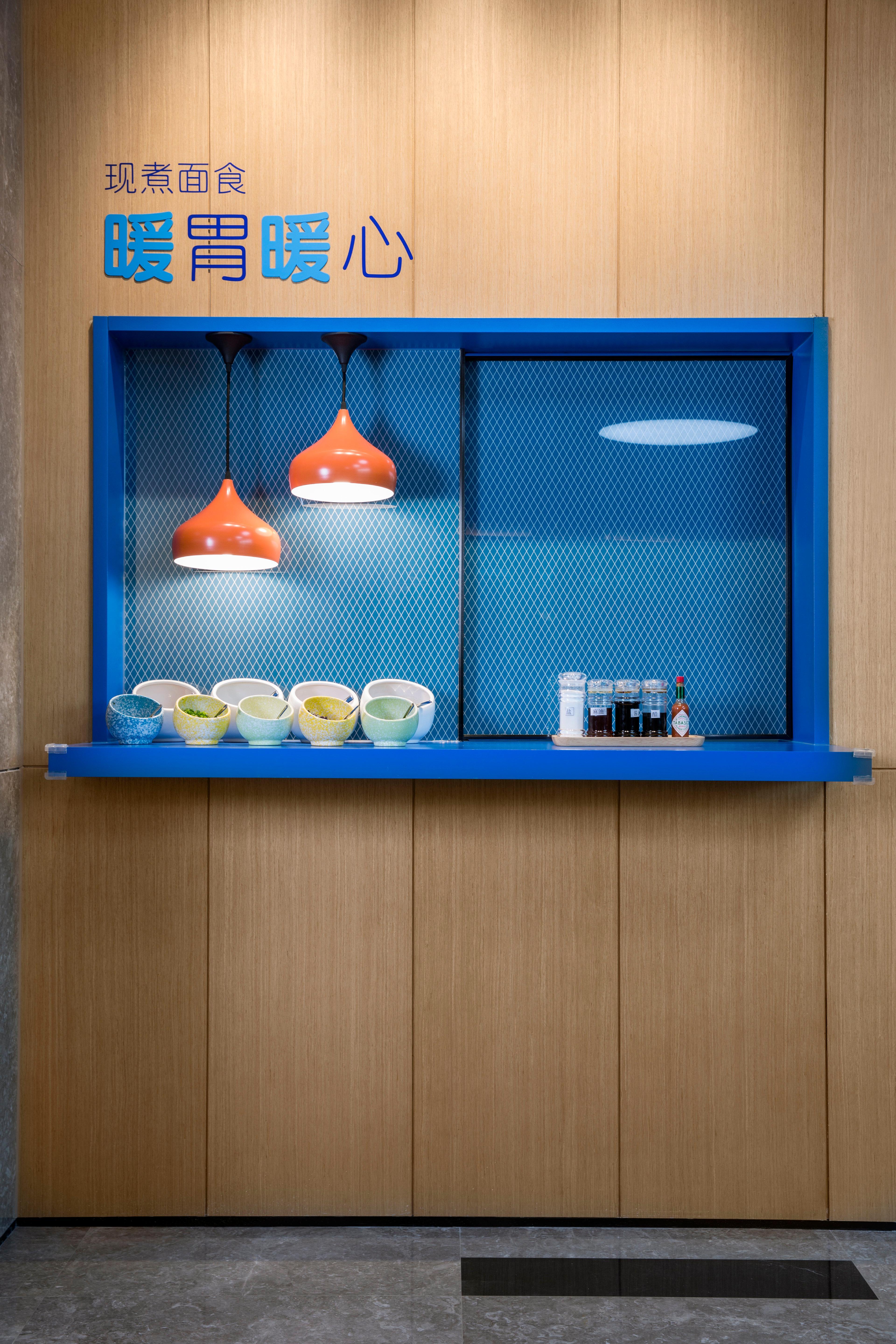Hotel Express Kangqiao By Ihg Shanghai