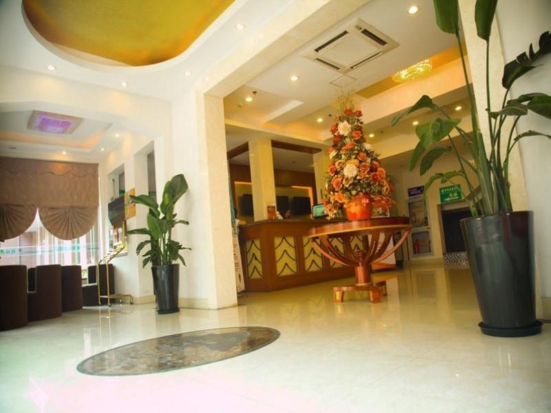 Greentree Pudong Airport Chuansha Express 3*