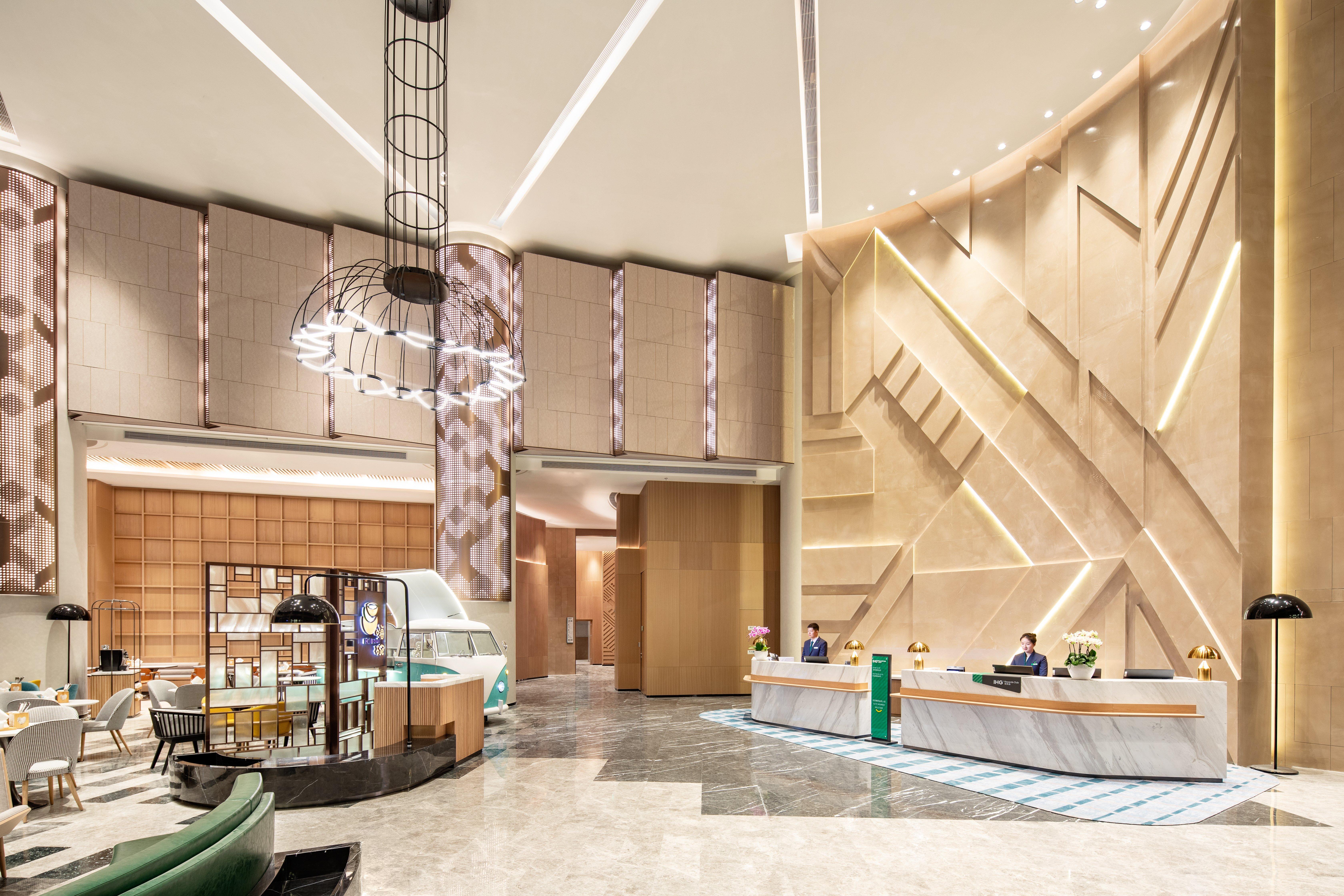 Nanjing Road By Ihg Shanghai